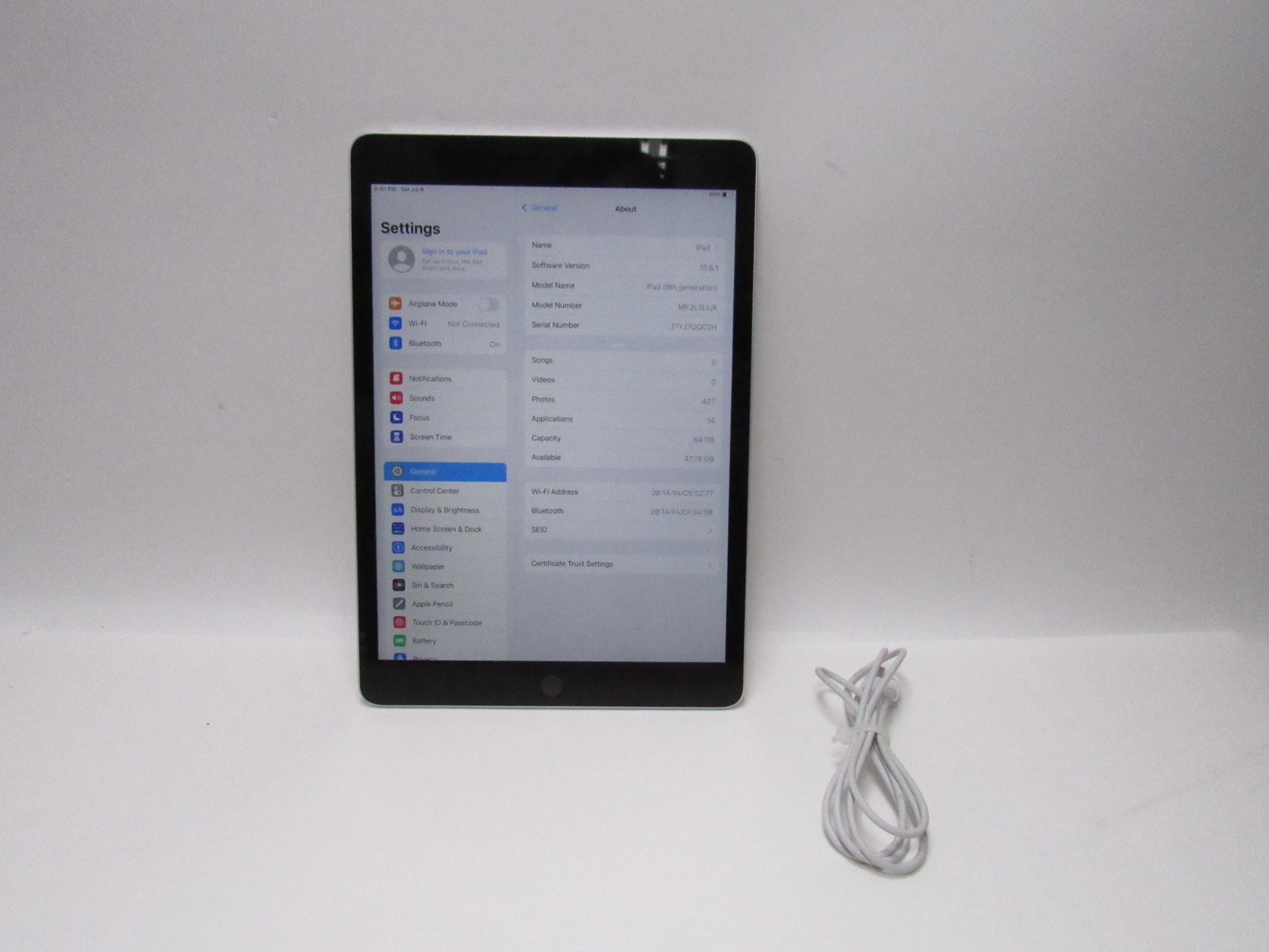 Apple iPad 9th Generation MK2L3LL/A A2602 64GB Silver