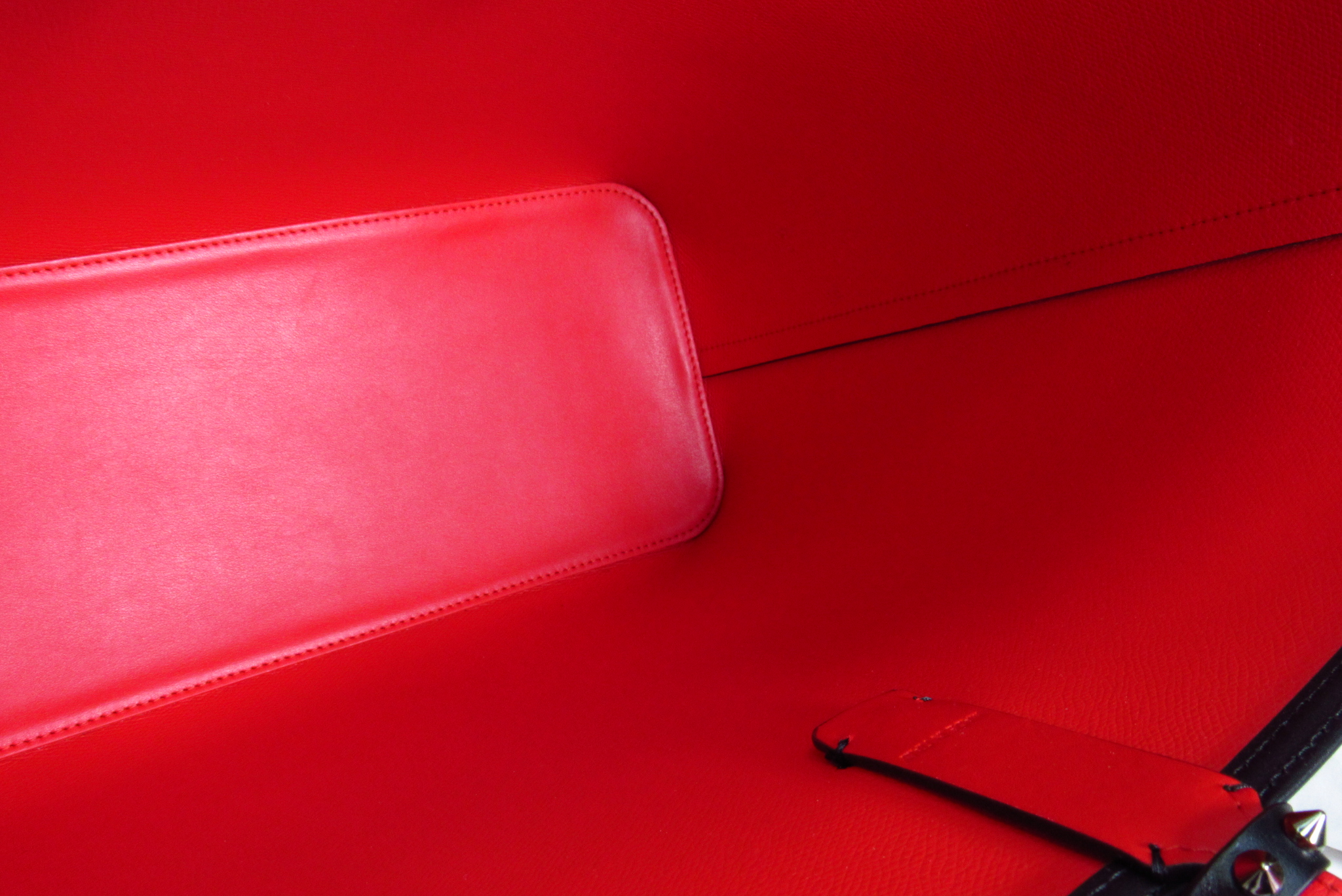 deiya様　バーニーズ　チルコロ　40000 Christian Louboutin Cabata Black/Red Large Leather Tote Bag