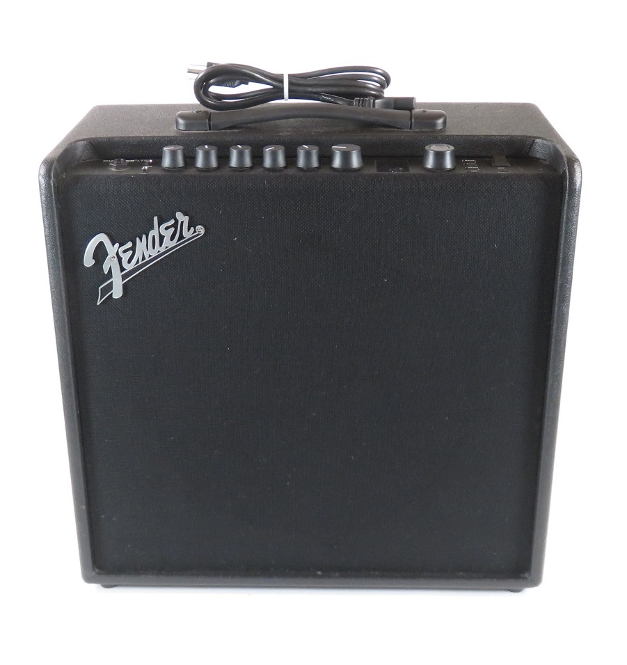 Fender Mustang LT50 25 Onboard Effects 50-Watt Guitar Combo Amplifier