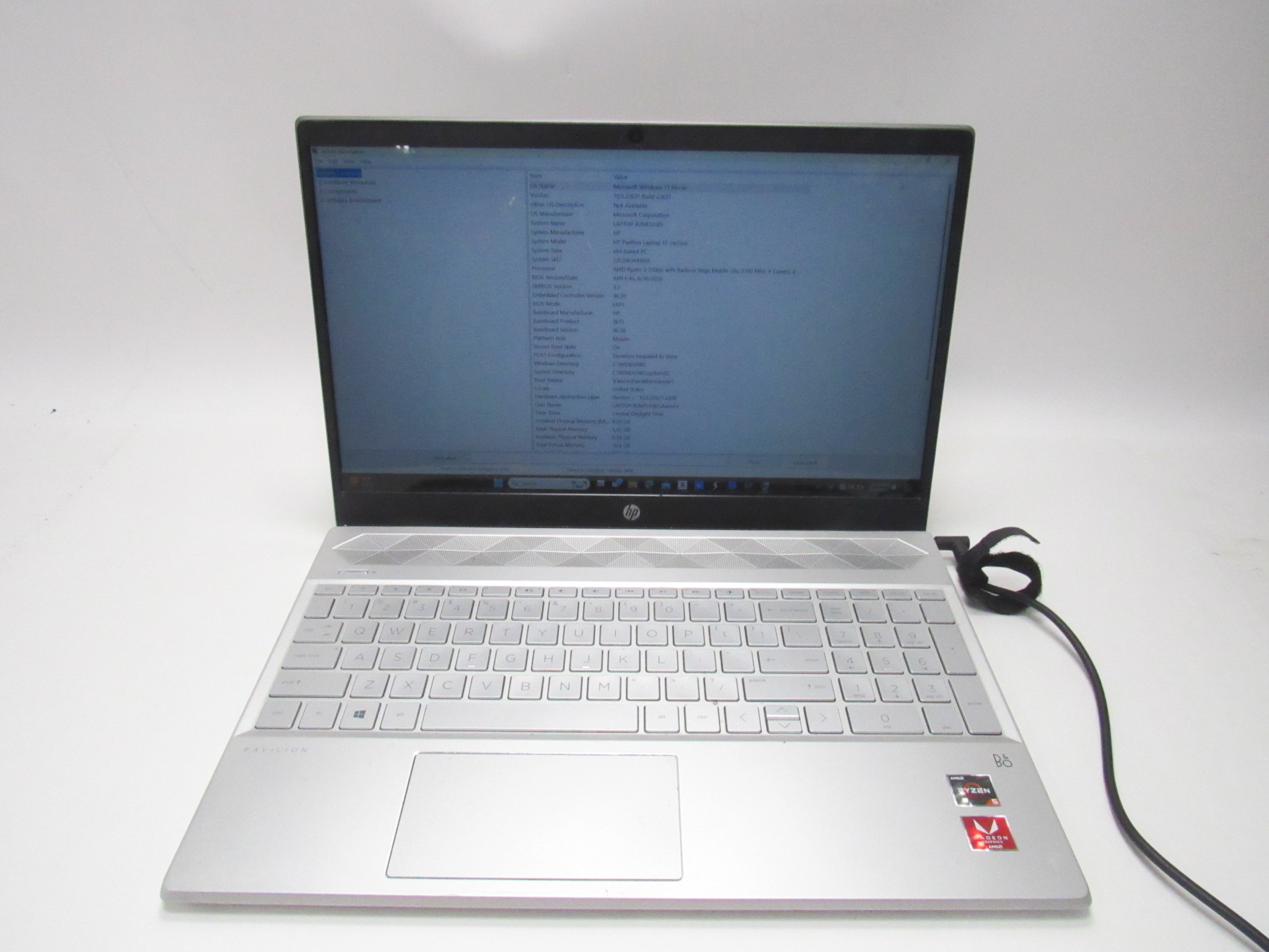 HP Pavilion 15-CW1095NR AMD Ryzen 3500U 256GB SSD 8GB