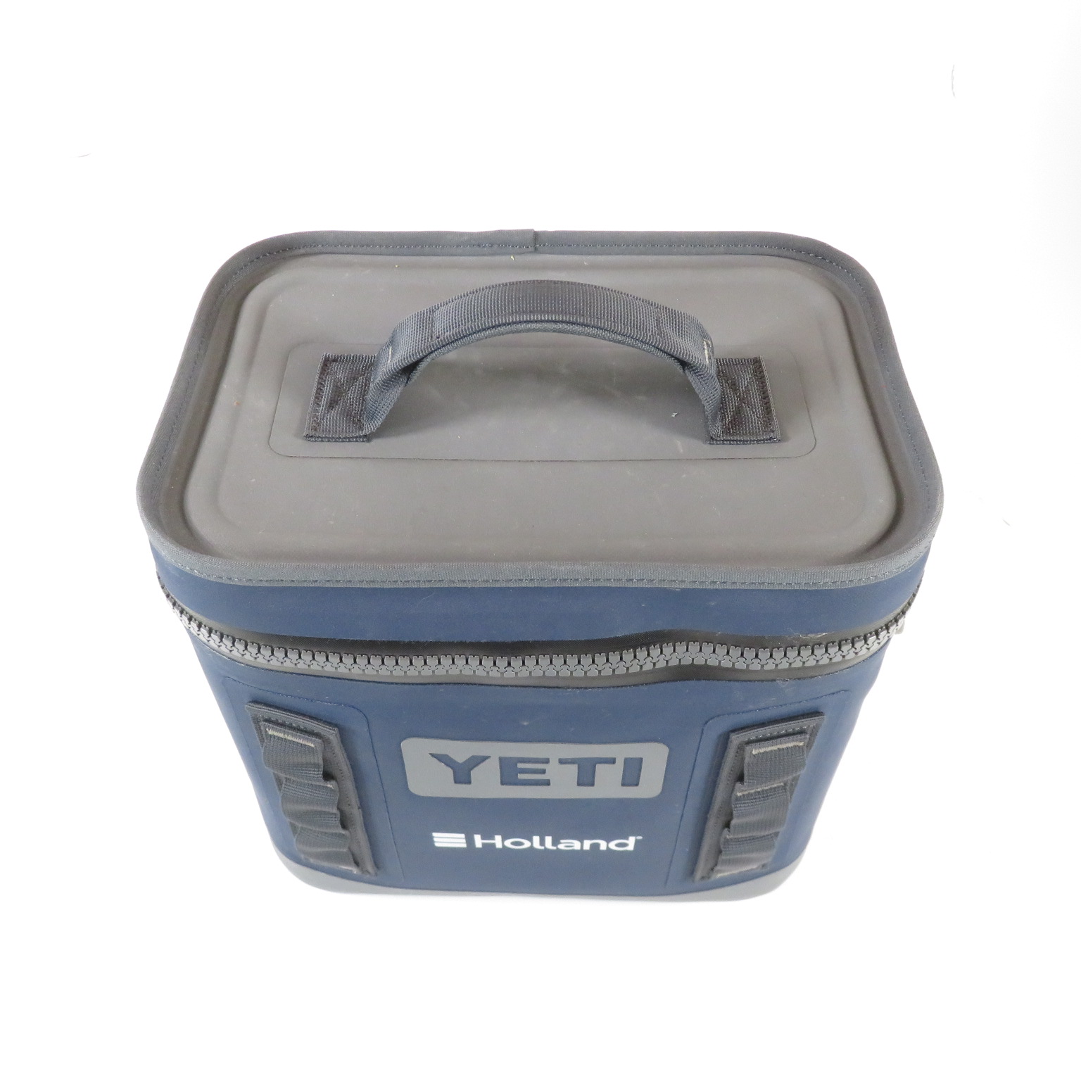 Yeti Hopper Flip 8 Leakproof Insulated DryHide Shell Soft Cooler