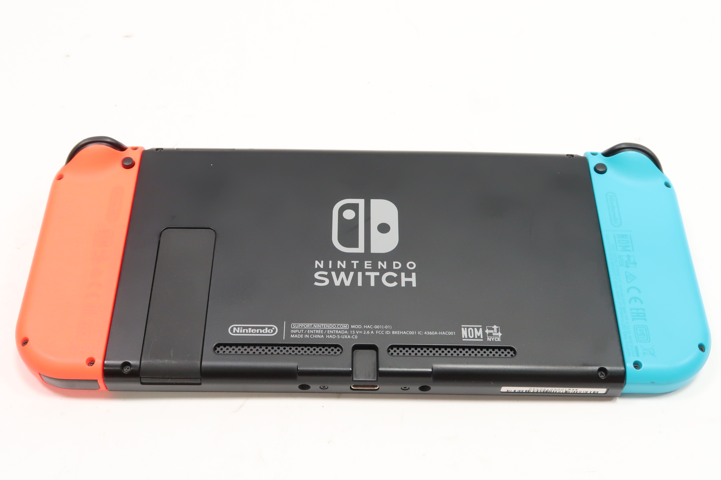 Nintendo Switch-V2 HAC-001 (01) 32GB Video Game System - 0540