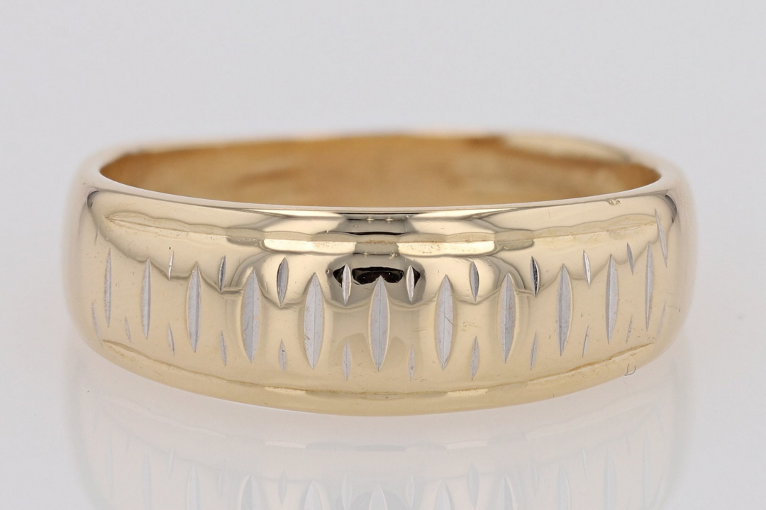 6.7mm Diamond Cut Statement Band Ring 14k MultiTone Gold 4.44 Grams Size 8