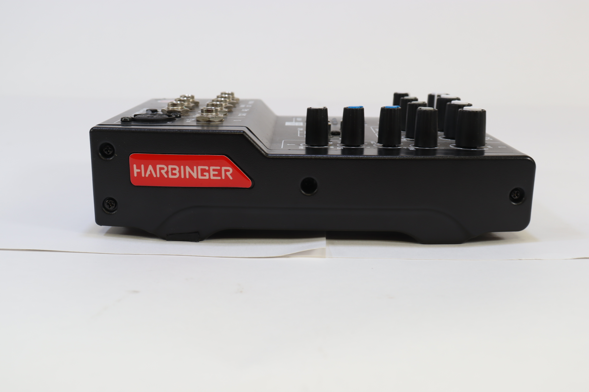 Harbinger L502 5-Channel Mixer - XLR Mic Preamp