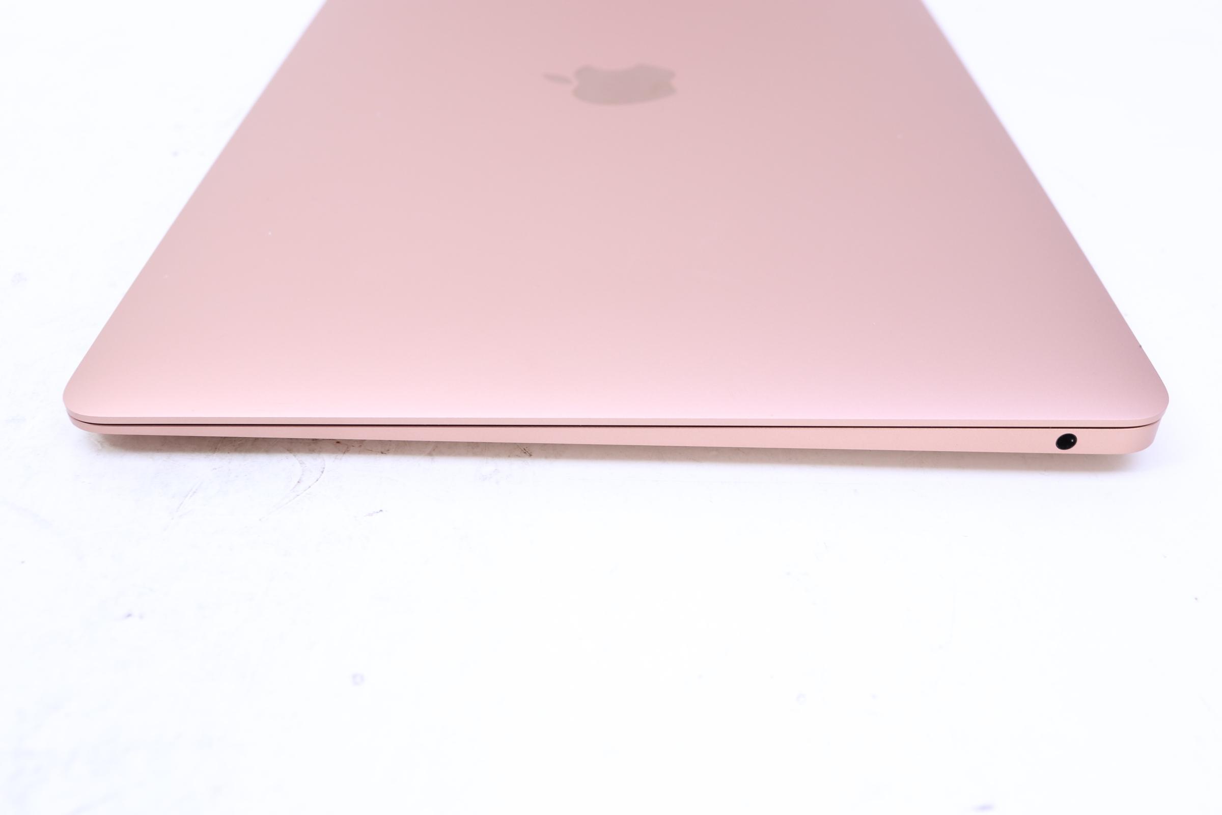 Apple MacBook Air (2020) MGN73LL/A M1 3.2GHz 8GB Unified RAM 512GB