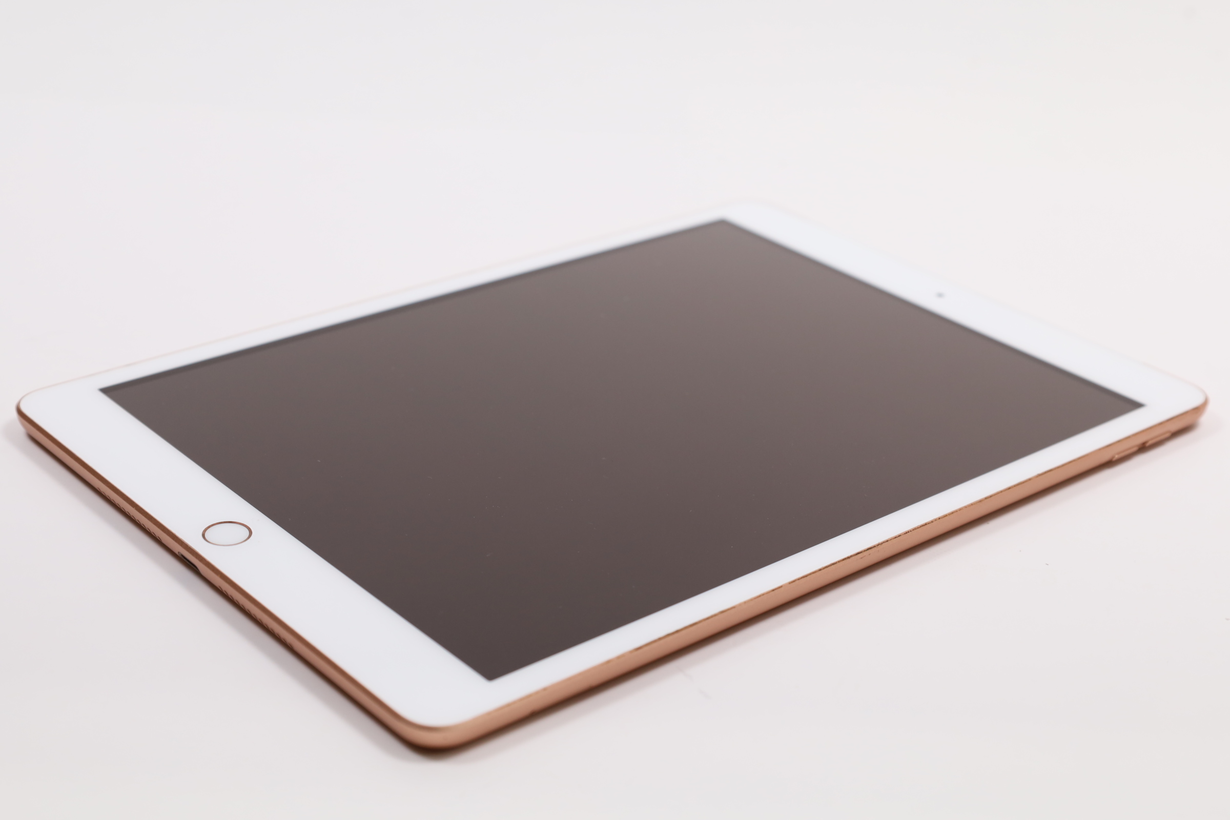 Apple iPad 7th Gen MW6K2LL/A 32GB Wi-Fi + 4G Cellular 10.2