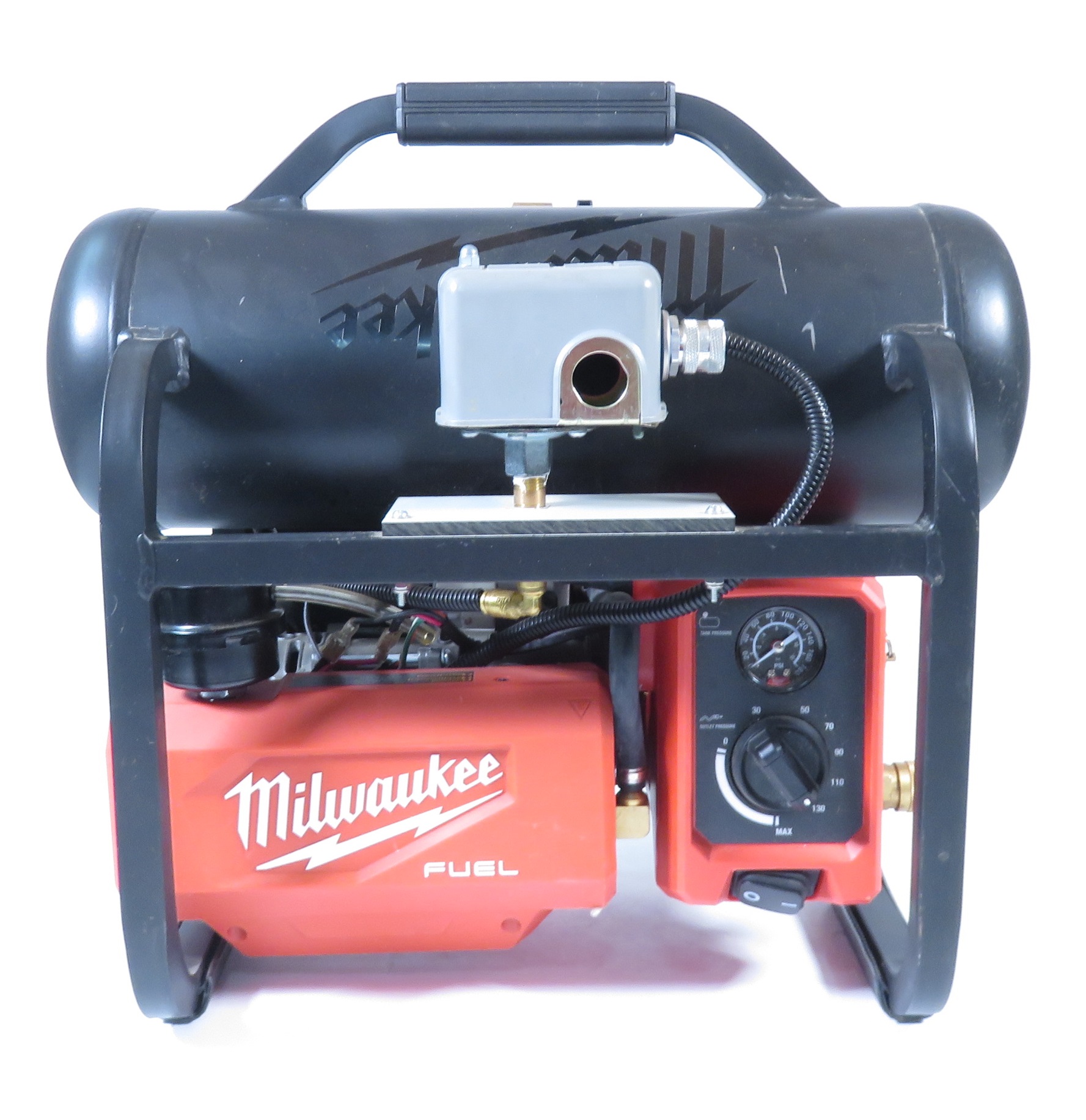 Milwaukee 2840-20 M18 FUEL 2Gal Compressor w/ FREE 48-11-1850 M18 Batt