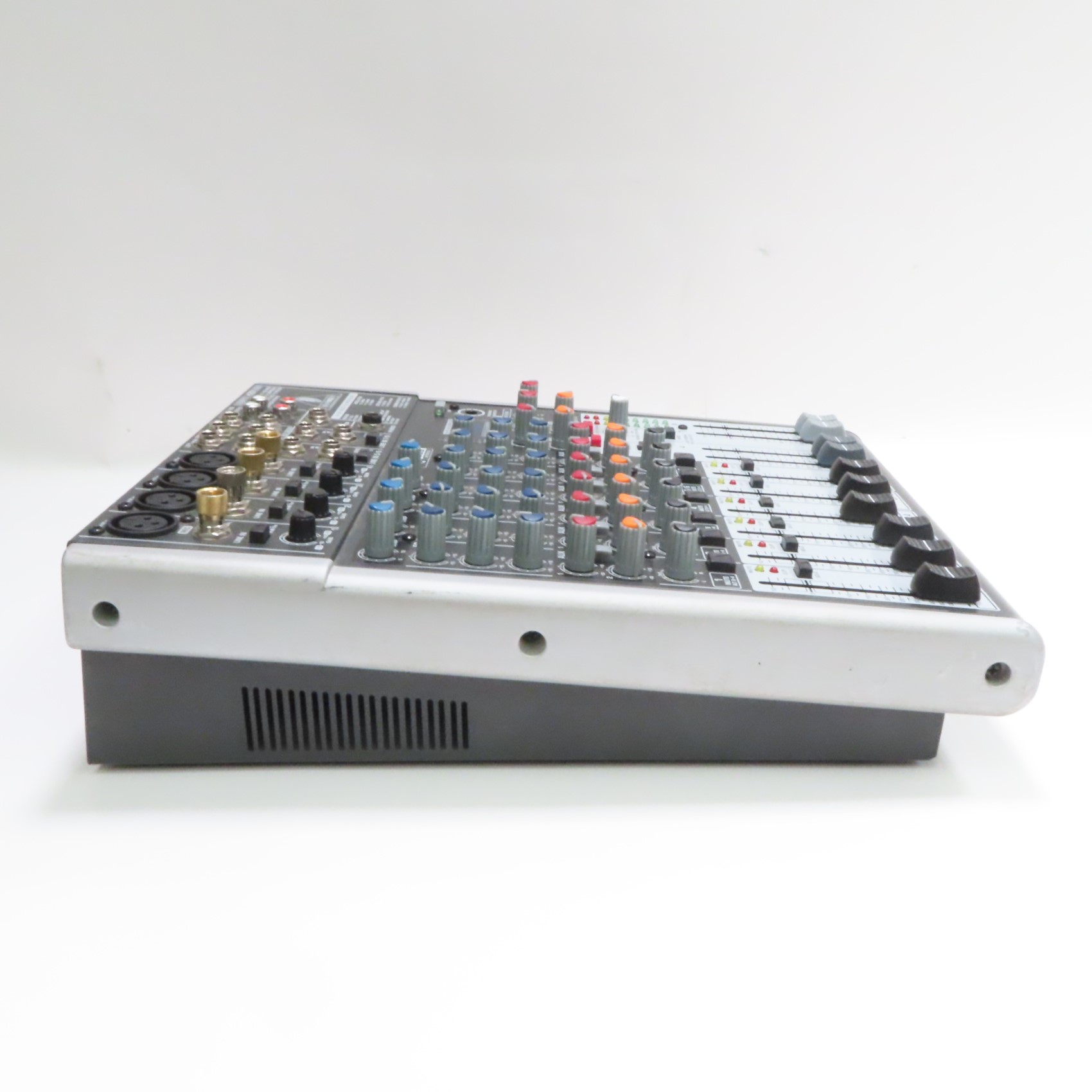 【ほぼ新品】BEHRINGER XENYX X1204USB Behringer | Product | XENYX X1204USB
