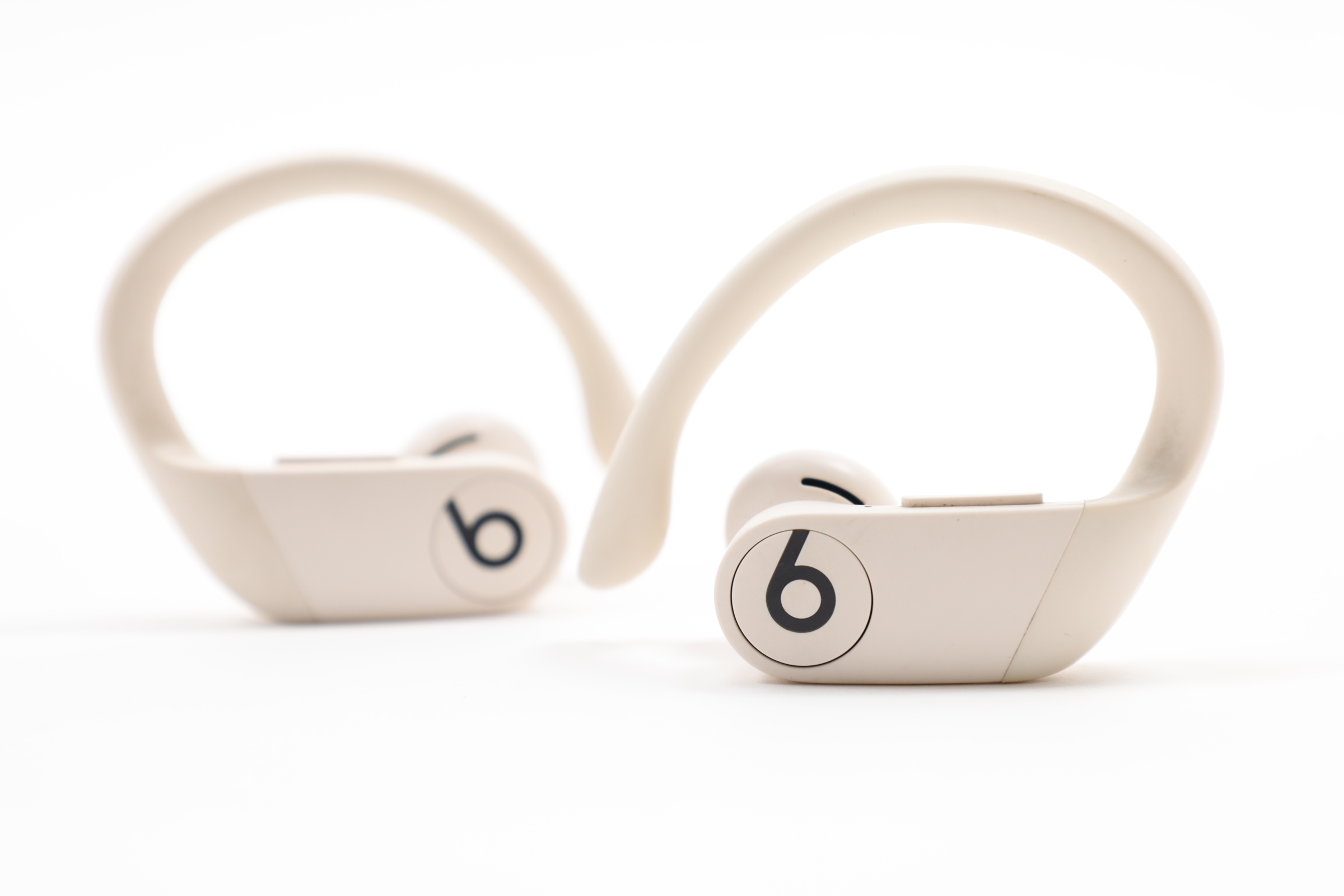 Beats by Dr. Dre Powerbeats Pro MV722LL/A Wireless Bluetooth