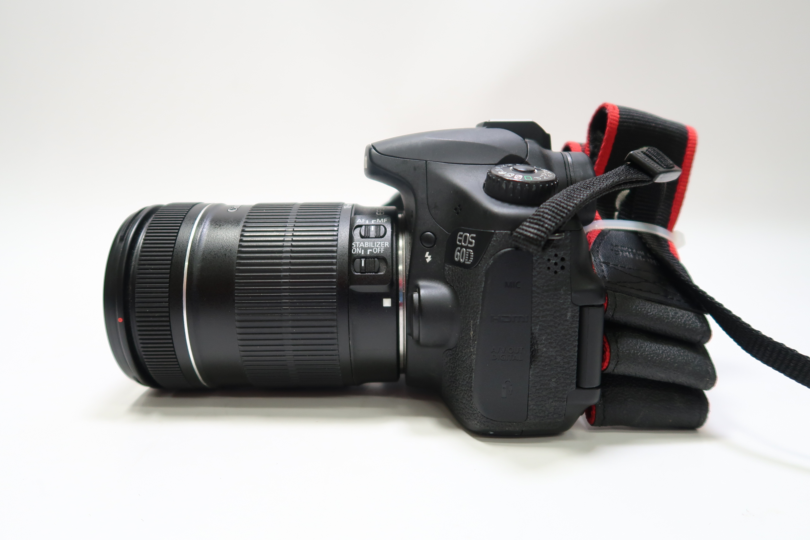Canon EOS 60D DS126281 18 MP CMOS Digital SLR Camera Bundle 4051