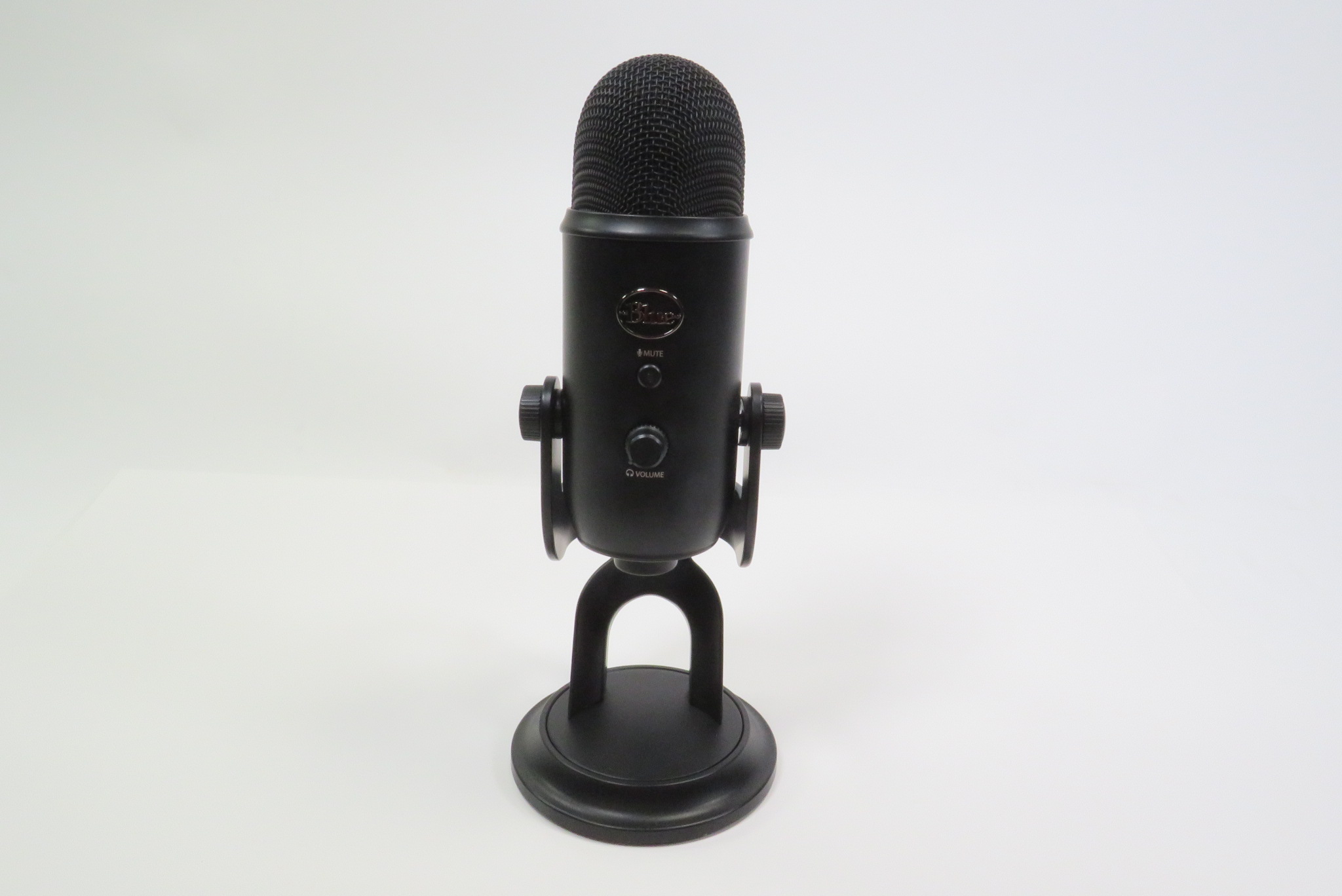 Blue Yeti USB Microphone selling A00132