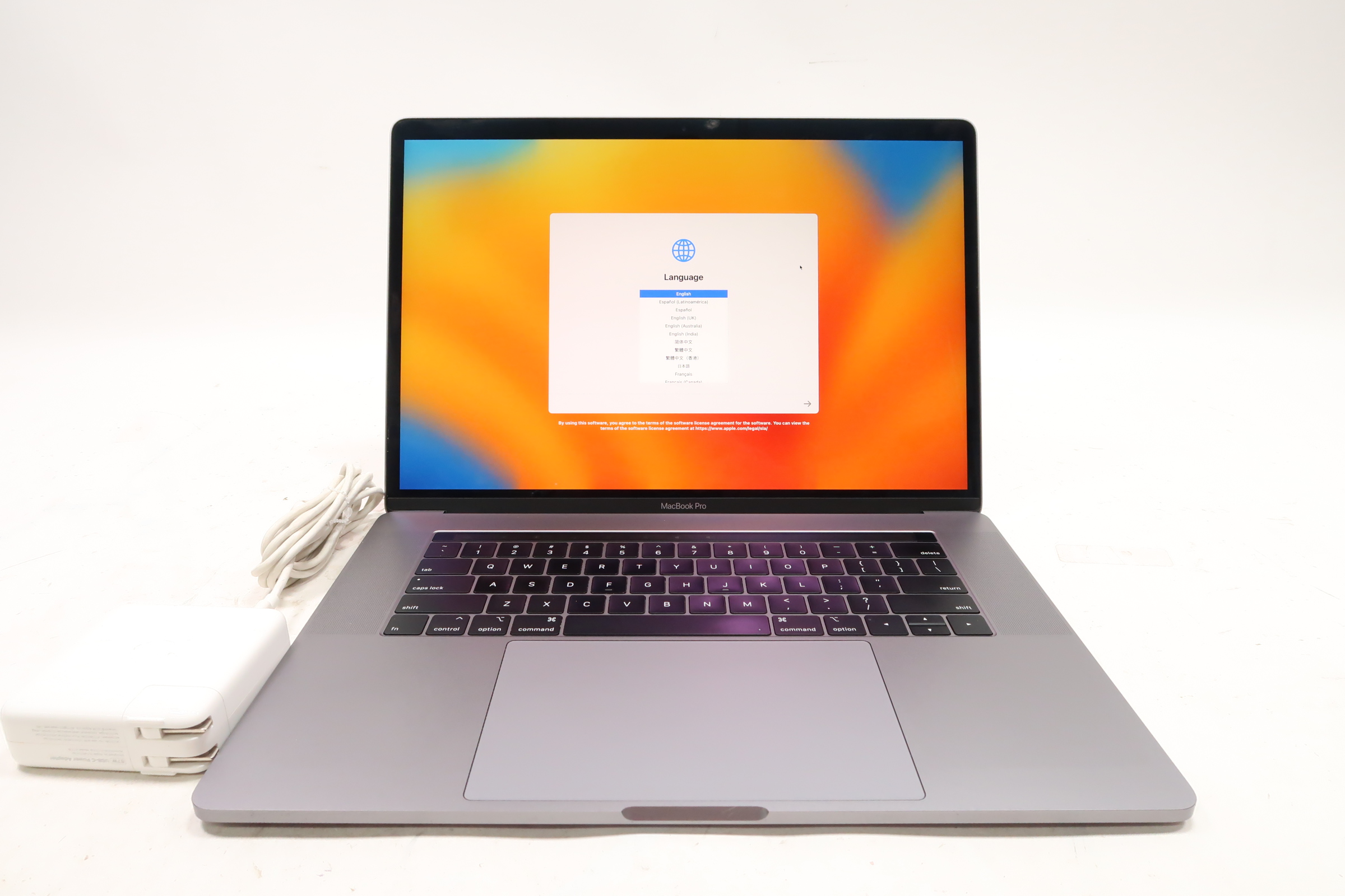 Apple MacBook Pro MR942LL/A (2018) I7-8850H 2.6Ghz 16GB RAM 512GB