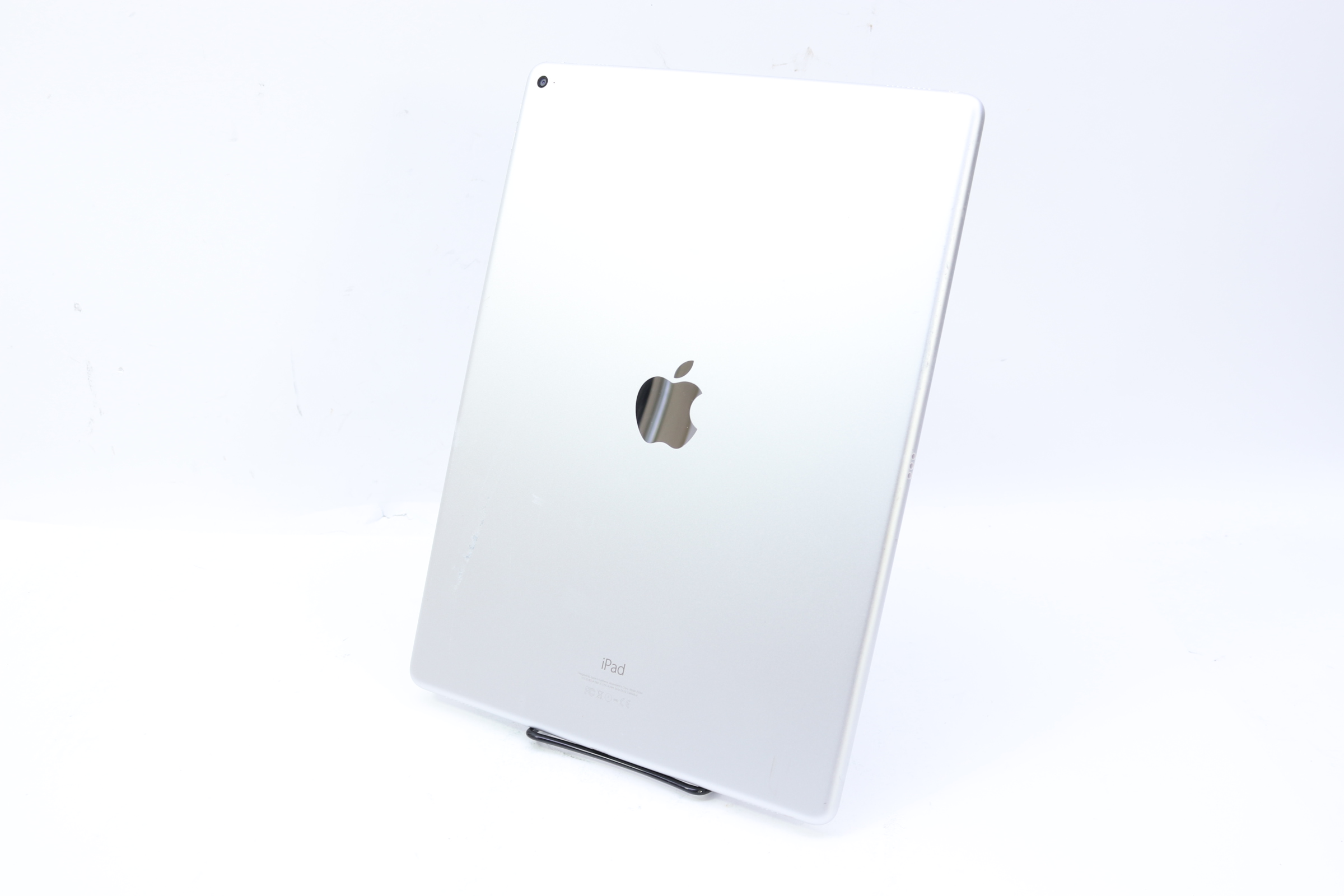 Apple iPad Pro ML0Q2LL/A 1st Generation 12.9