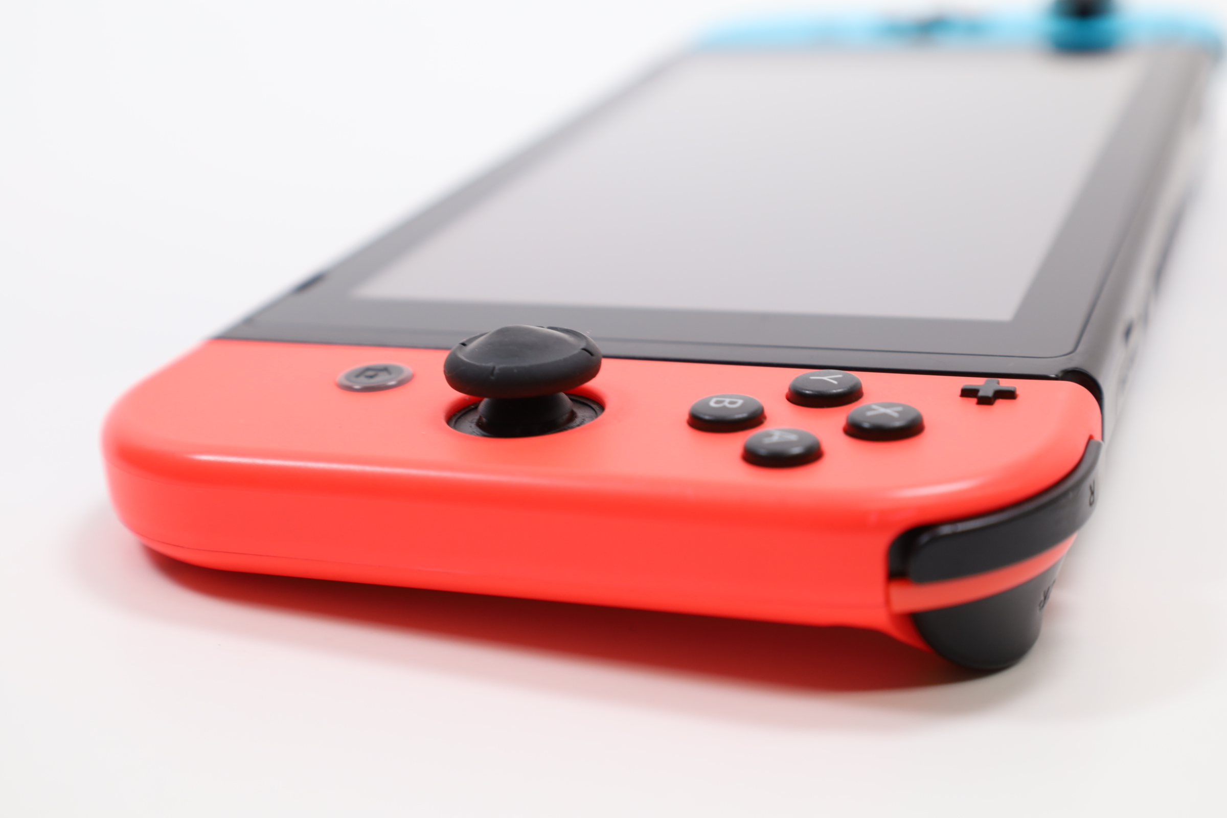 Nintendo Switch 本体 赤Switch HAC-001 s-l400.jpg