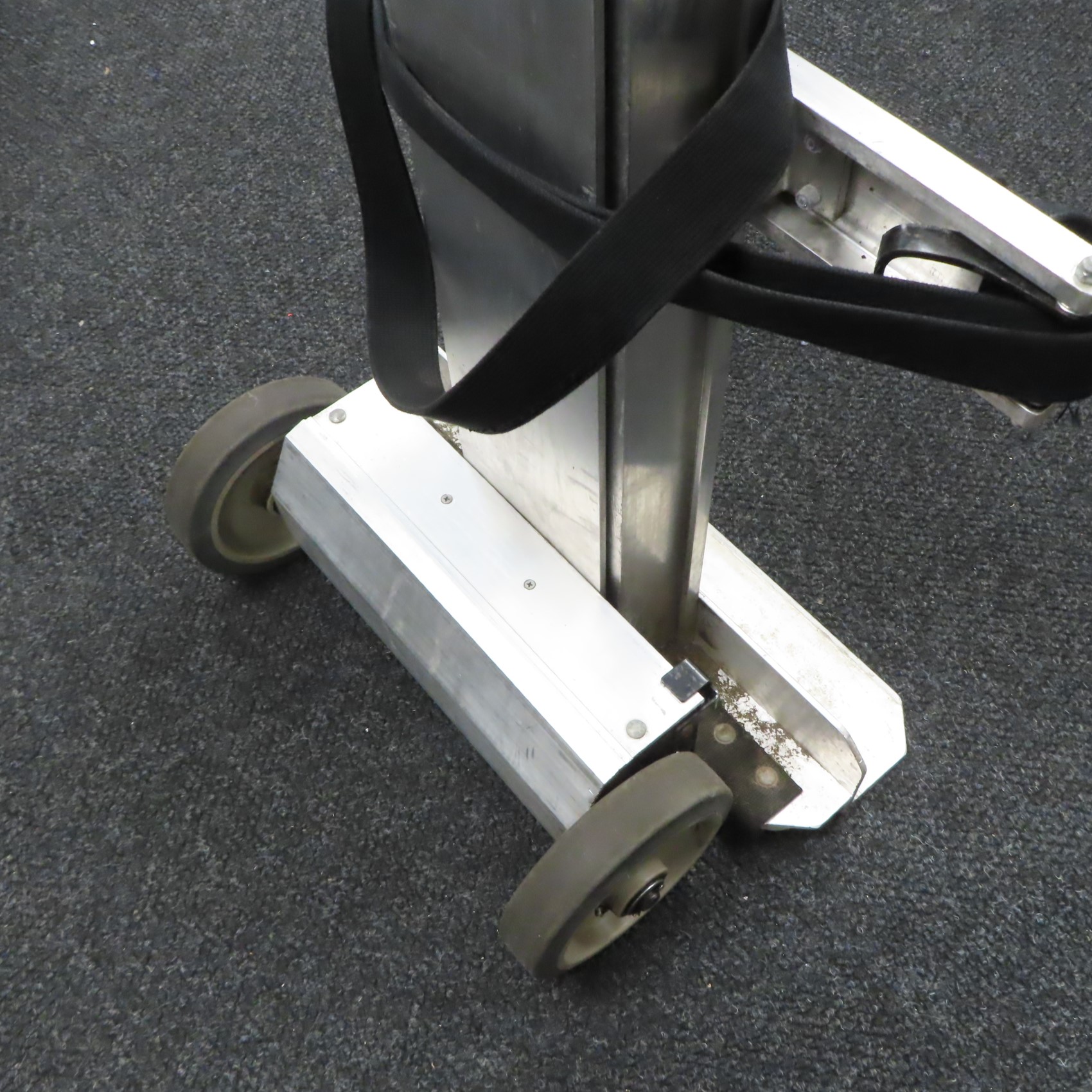 PowerMate L1 650lbs Motorized Stair Climbing Hand Truck (Local PickUp