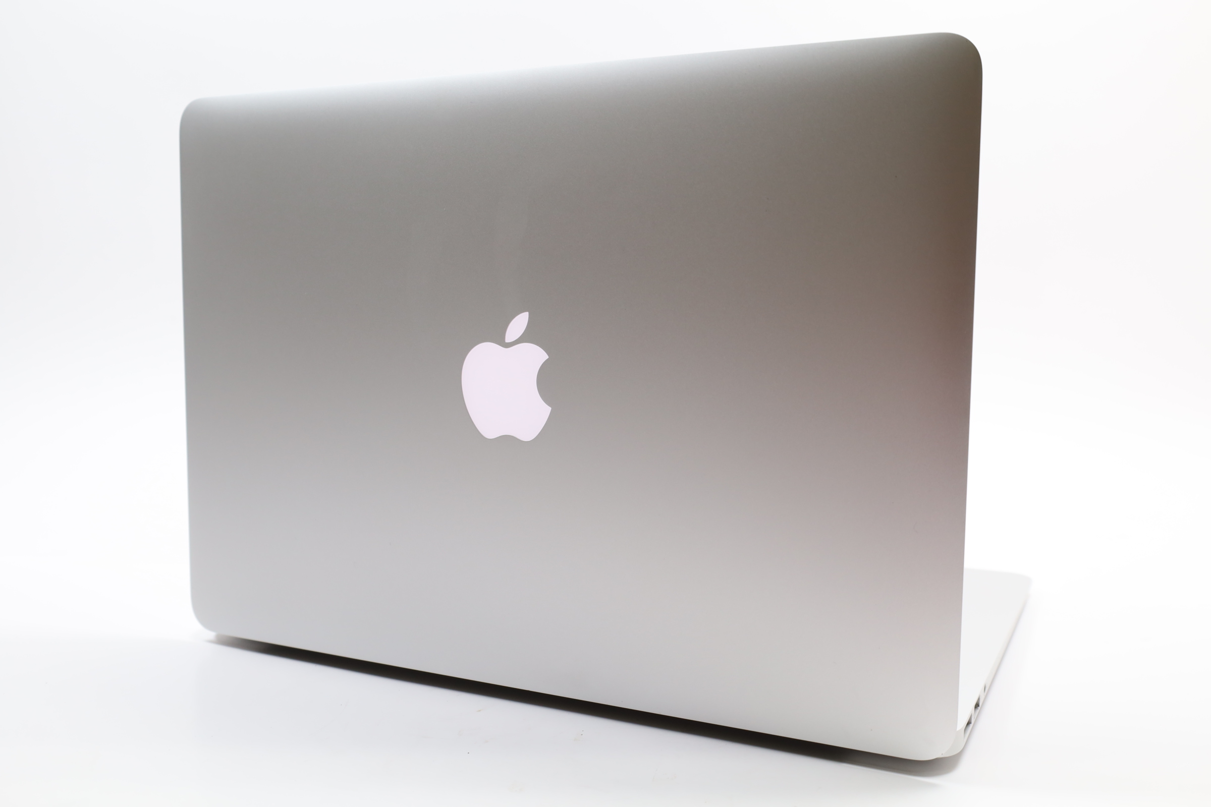 Apple MacBook Air (2015) MJVE2LL/A Intel i5-5250U 1.6GHz 4GB RAM