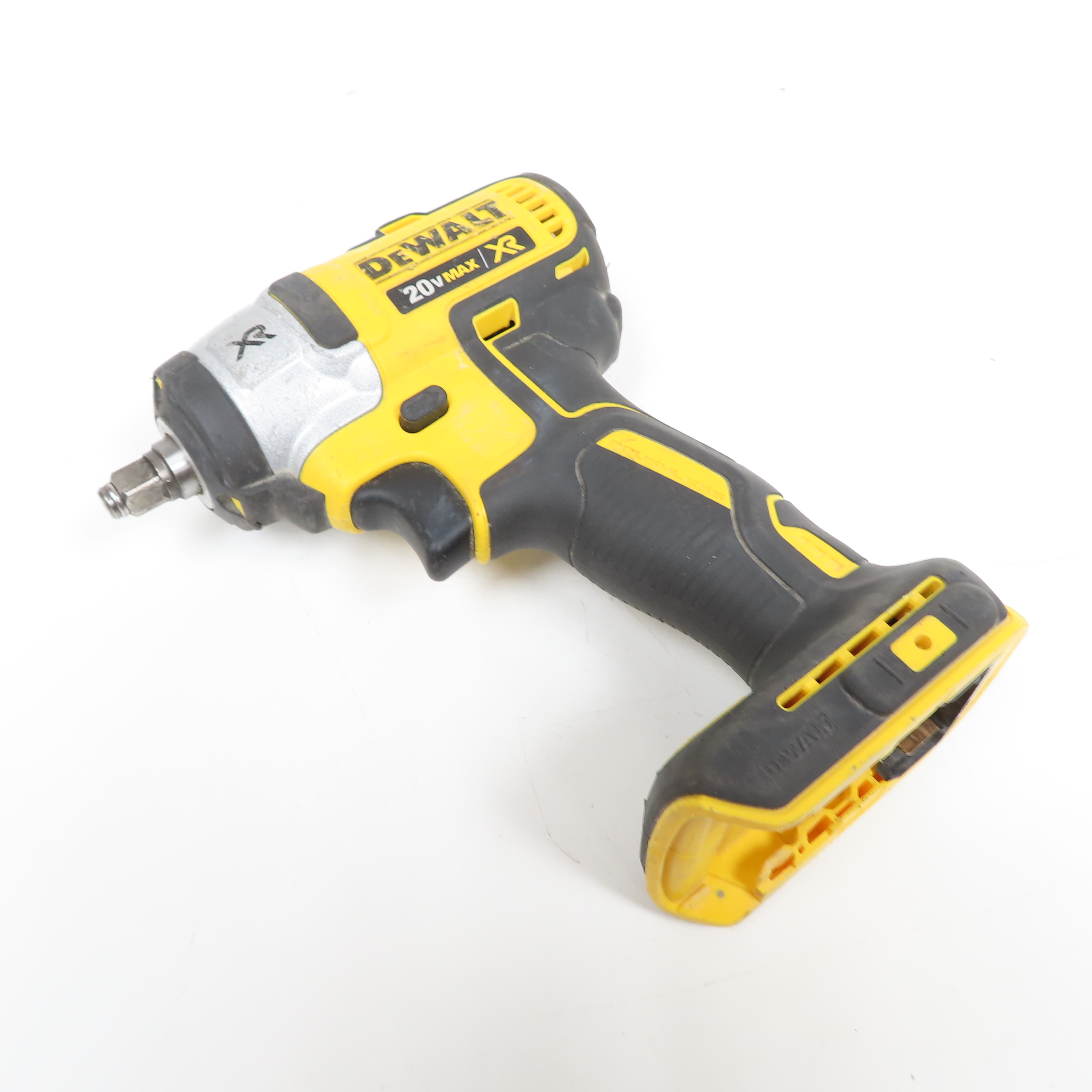 DeWalt DCF890 MAX XR 20V 3/8" Cordless Impact Wrench Kit