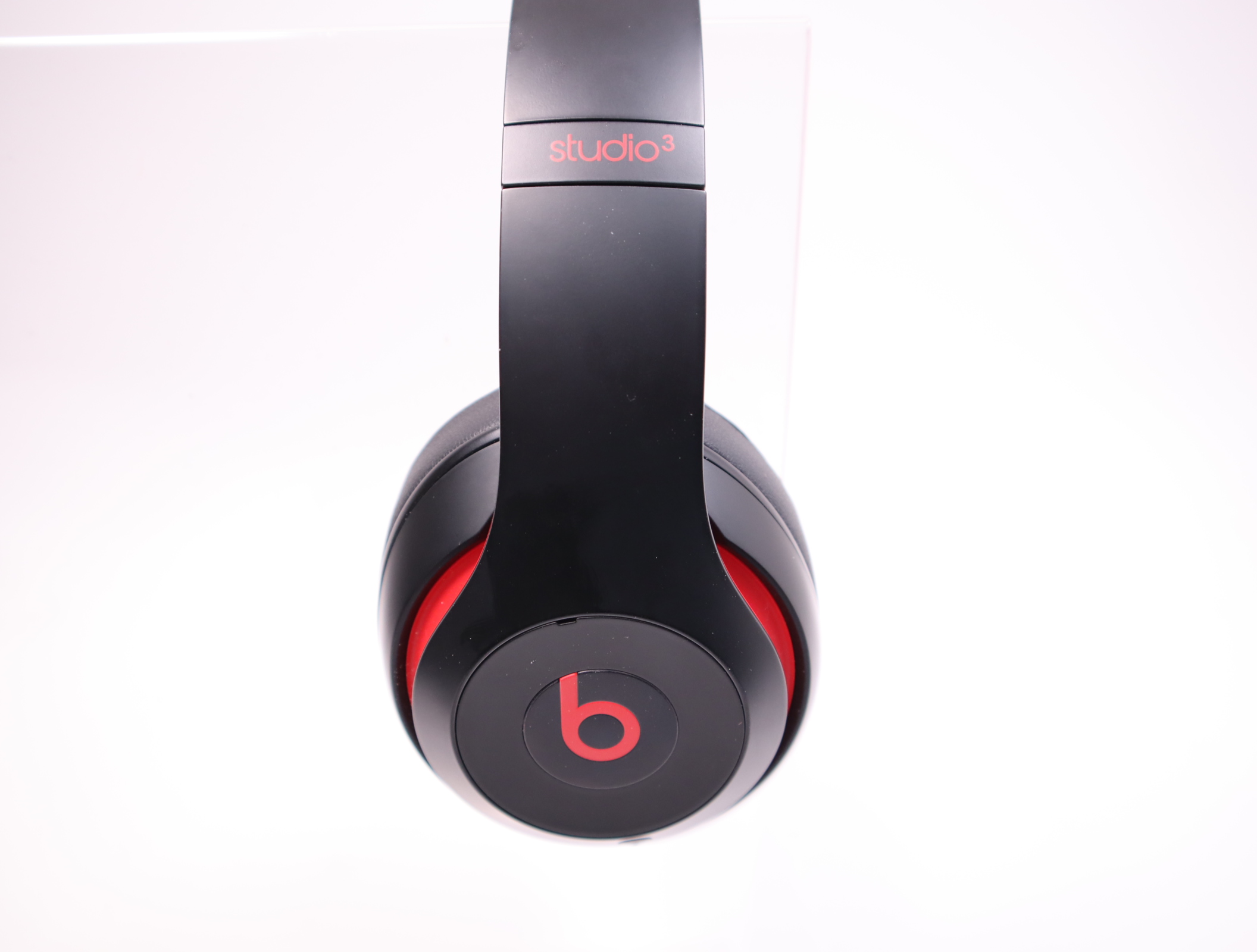 Beats Studio3 MX422LL/A Wireless On-Ear Headphones Decade