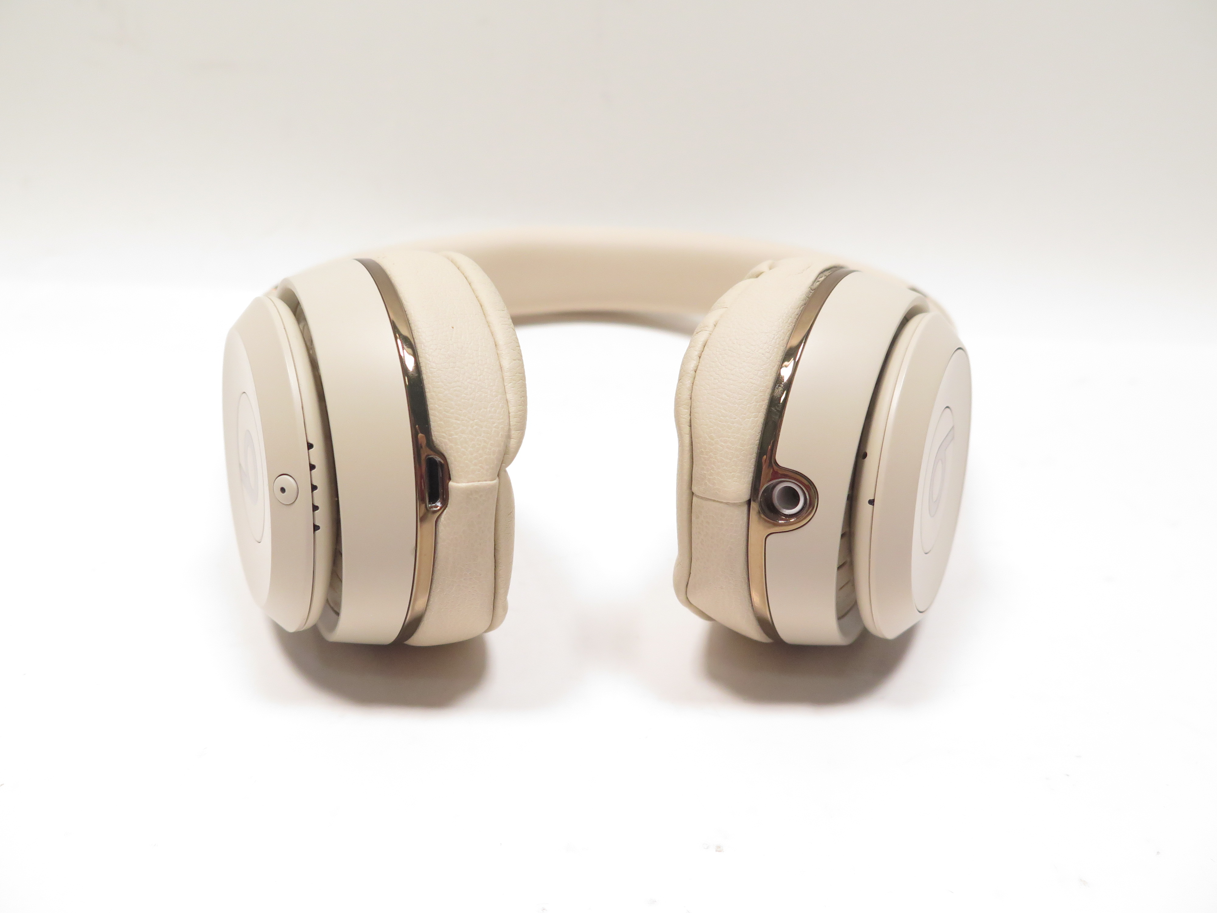 Apple A1796 Beats Solo3 Wireless Bluetooth OnEar Headphones Satin Gold