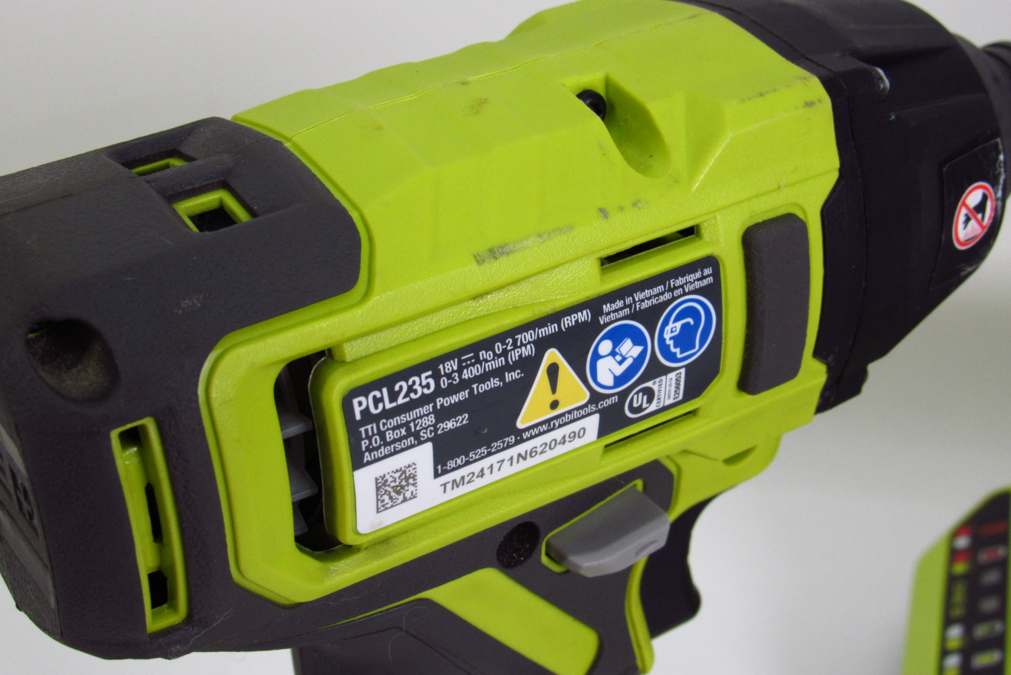 Ryobi PCL235 18V Lithium-ion 1/4'' Drive Cordless Impact Driver Kit