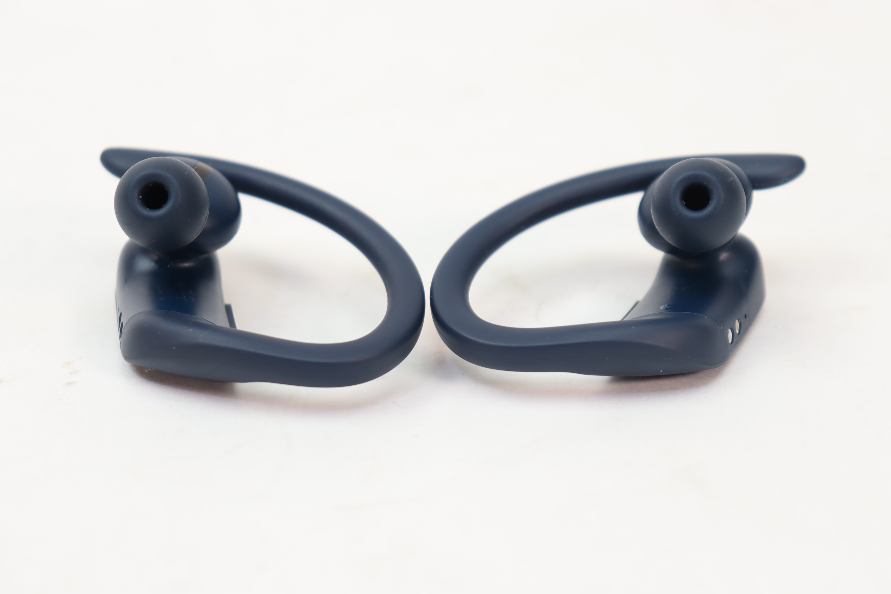 J*)様 未使用Powerbeats Pro ホワイト A2078 Beats A2078 by Dr. Dre PowerBeats Pro Wireless Earbuds