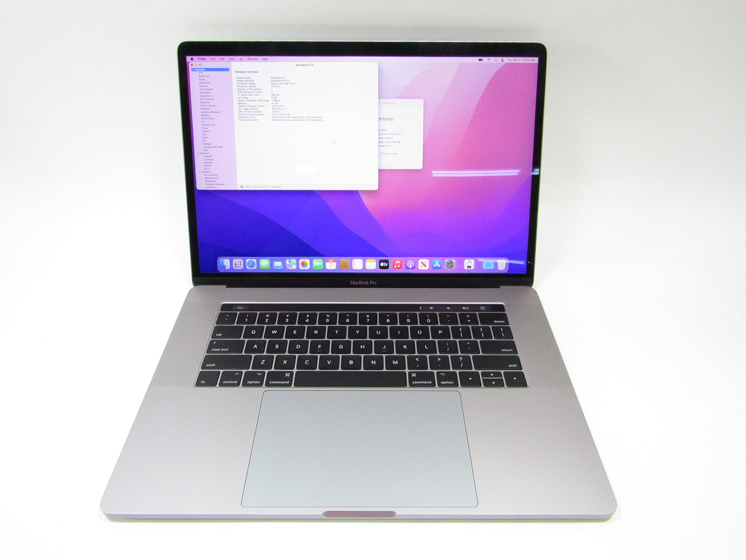 Apple MacBook Pro 2017 MPTR2LL/A Core i7-7700HQ 2.8GHz 16GB RAM