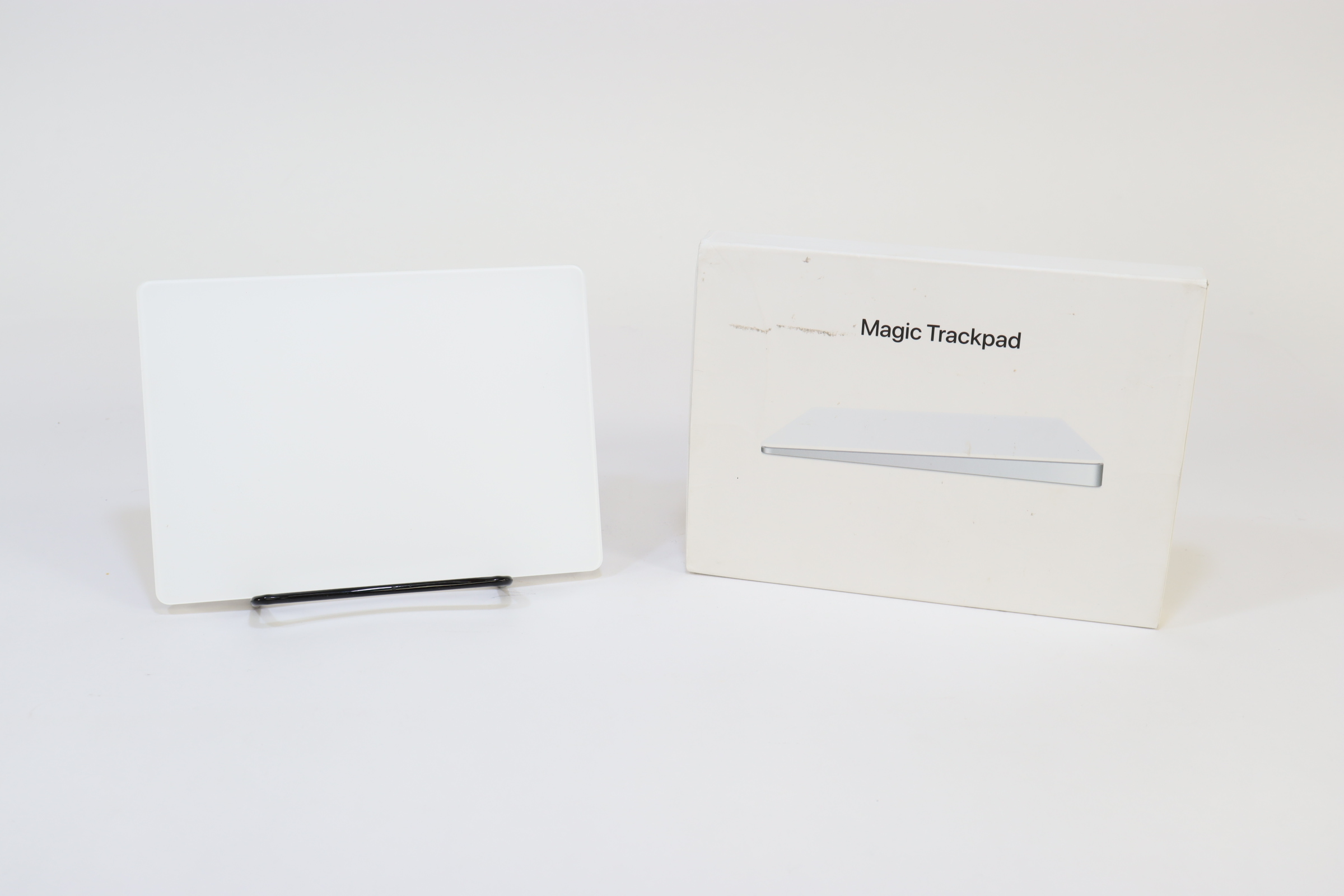 Apple Magic Trackpad 2 MJR2LL/A (Wireless, Rechargeable) - White