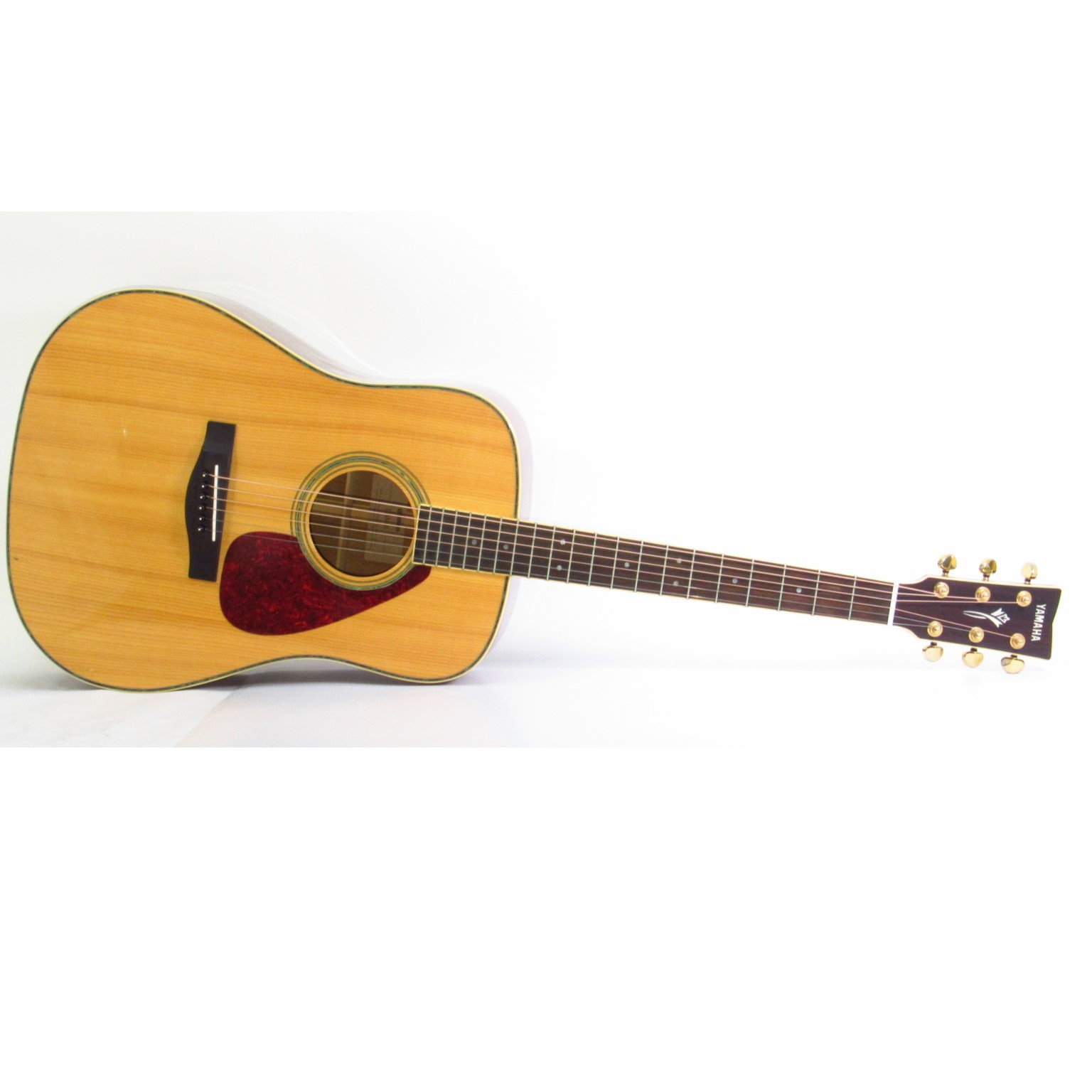 Yamaha DW-8 Taiwan-Made 6-String Right-Handed Acoustic Guitar - Natural