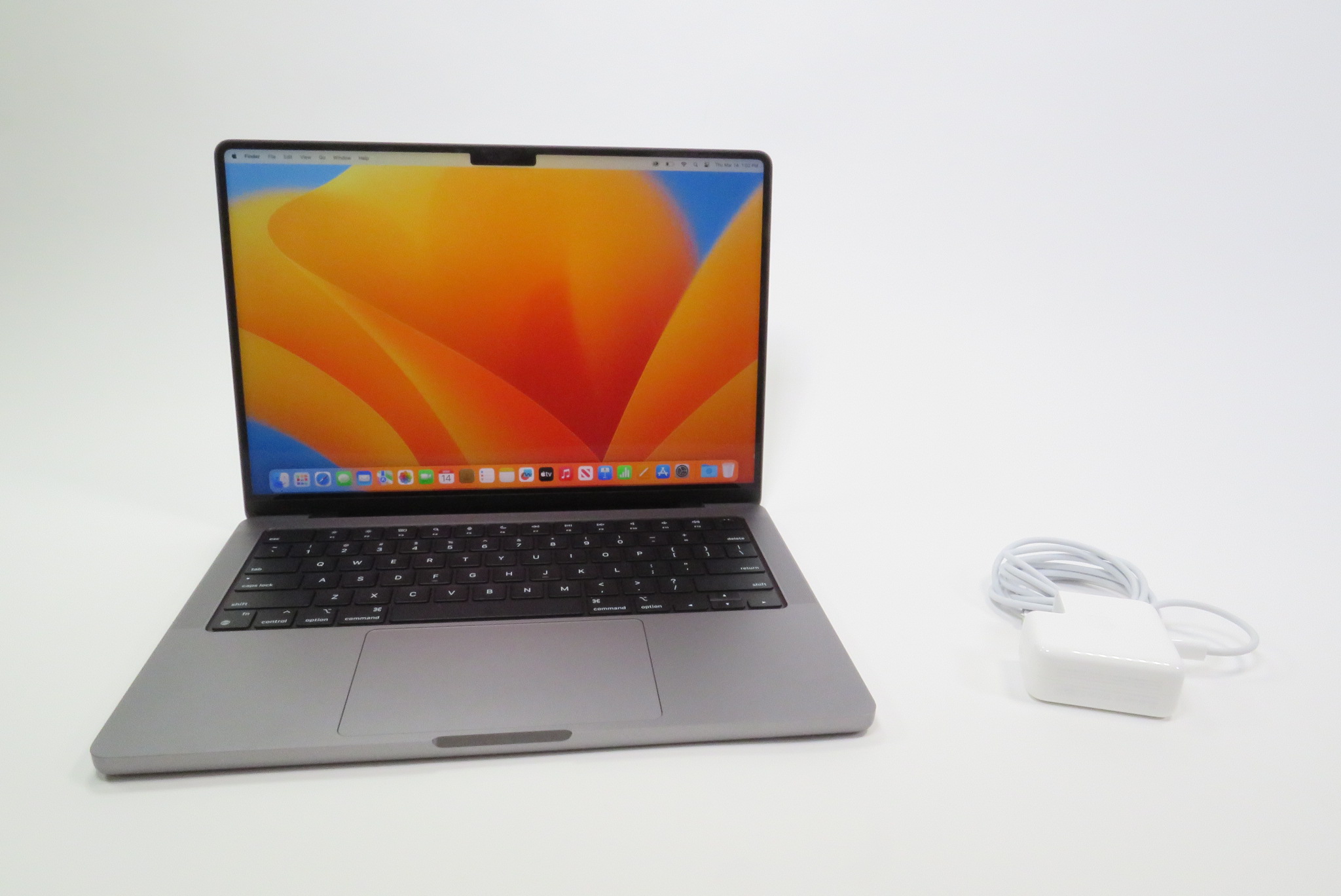 MacBookPro MPHF3J/A Pro MacBook M2 CPU, 2023) 0
