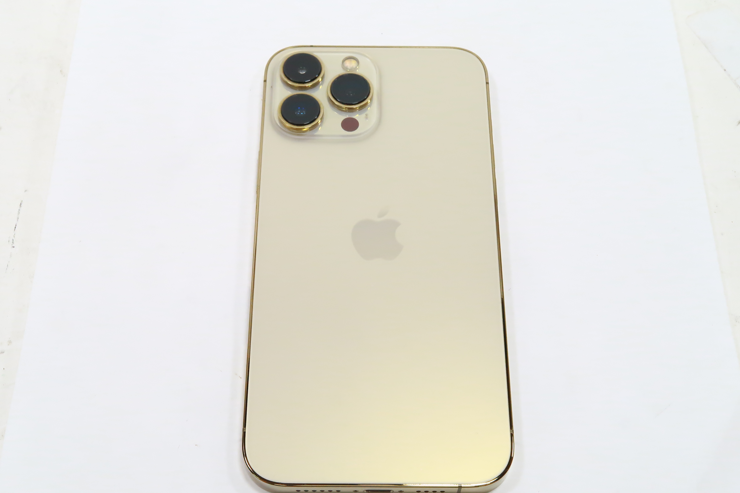 Apple iPhone 13 Pro Max (A2484) MLF93LL/A 256GB Gold Unlocked