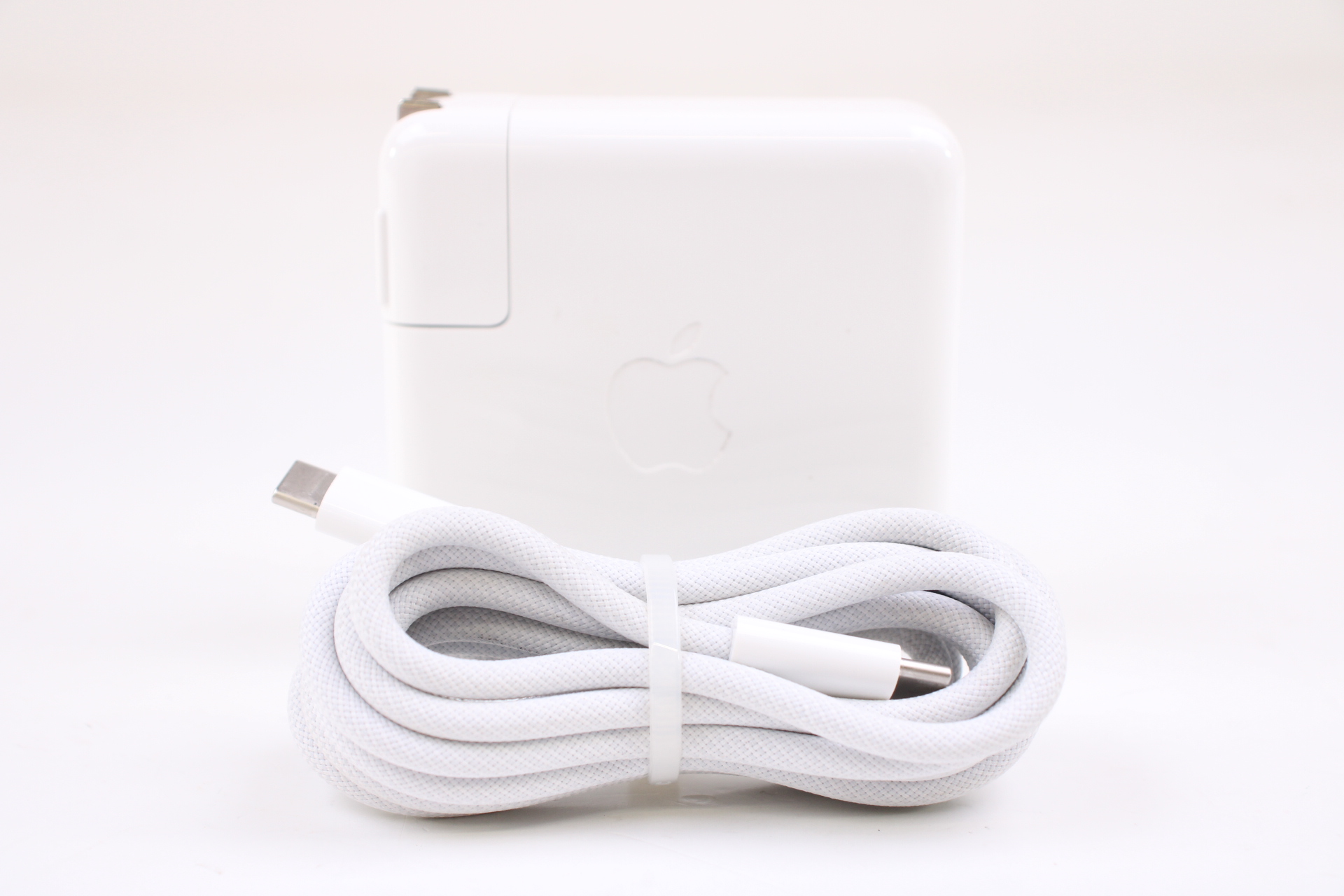 Apple MacBook Air 2020 MGN63LL/A Apple M1 3.2GHz 8GB RAM 256GB SSD