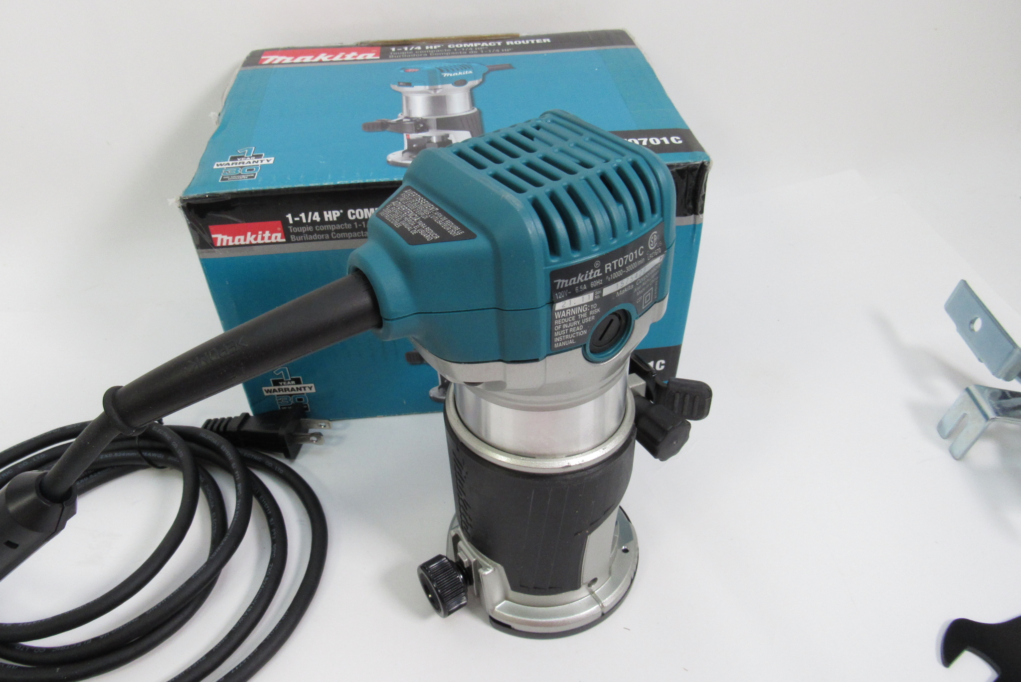 Makita RT0701C 1-1/4'' Corded Compact Router