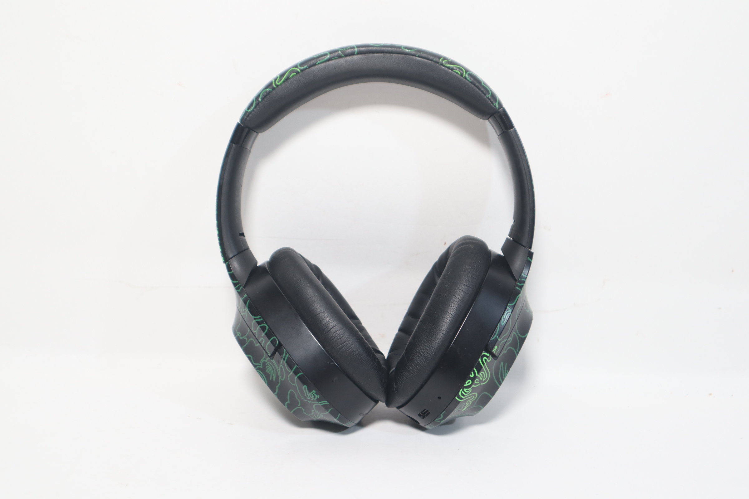 Razer x A Bathing Ape Opus RZ04-024901 THX Noise Cancelling