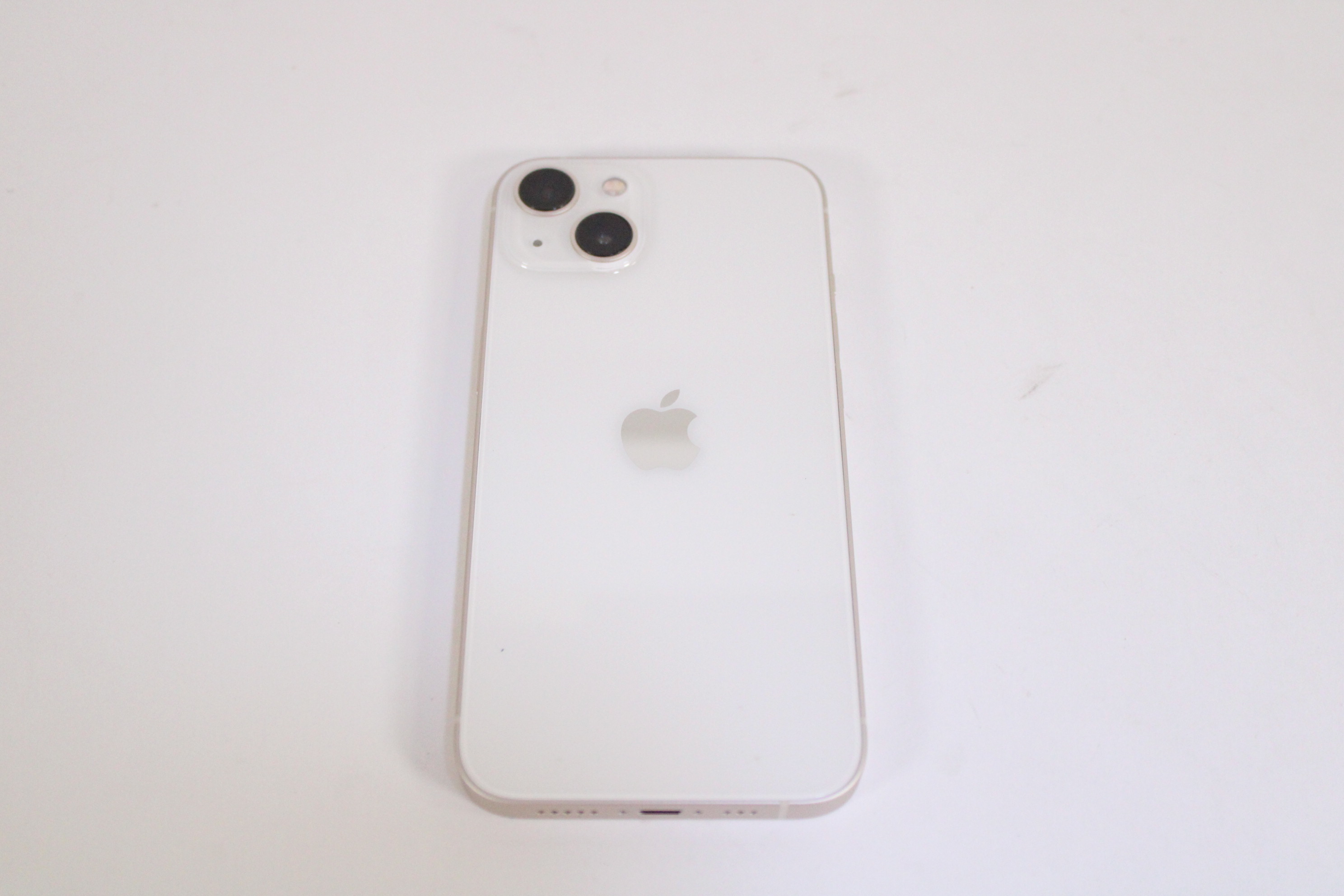 Apple iPhone 13 ML953LL/A 6.1