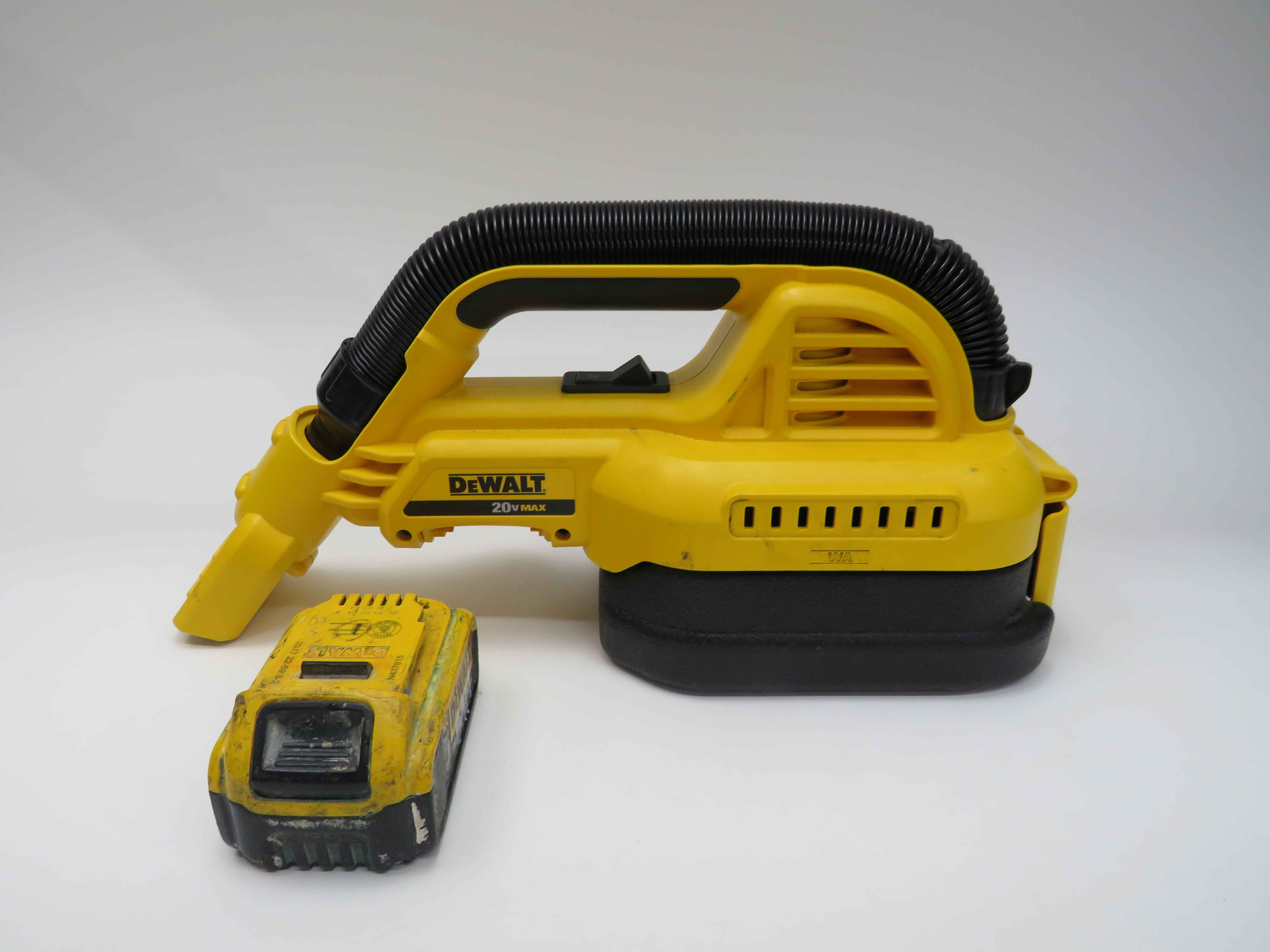 DeWalt 1/2 Gallon Cordless Wet/Dry Vacuum Type 1 20v Max DCV517