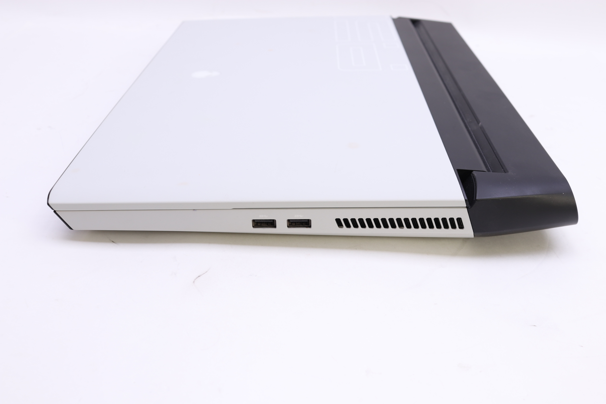 Alienware Area 51M P38E Core i7-9700K 2.6 GHz RTX 2080 32GB RAM 1.5TB ...