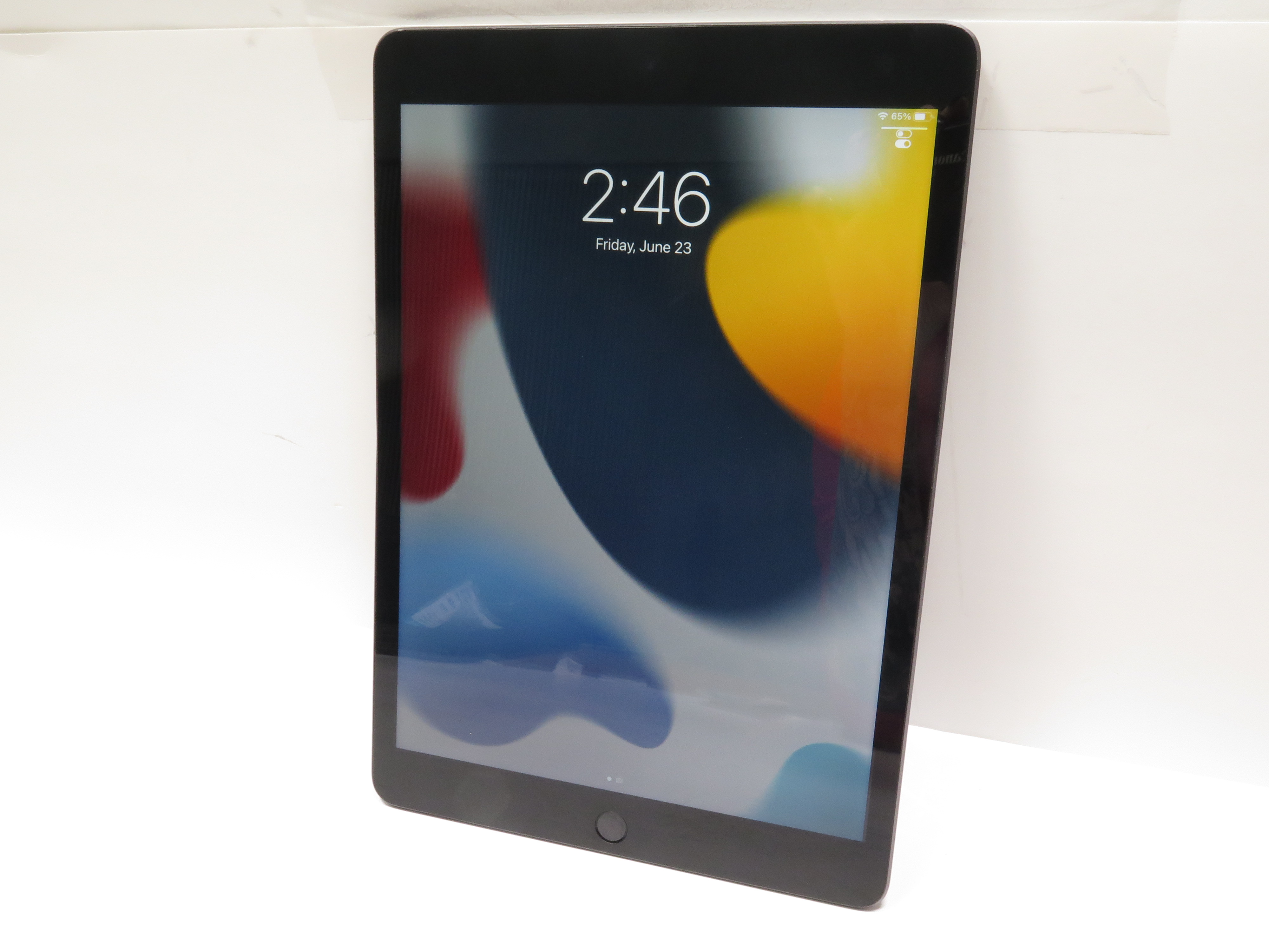 Apple MK2K3LL/A iPad 9th Generation 64GB WiFi 10.2\
