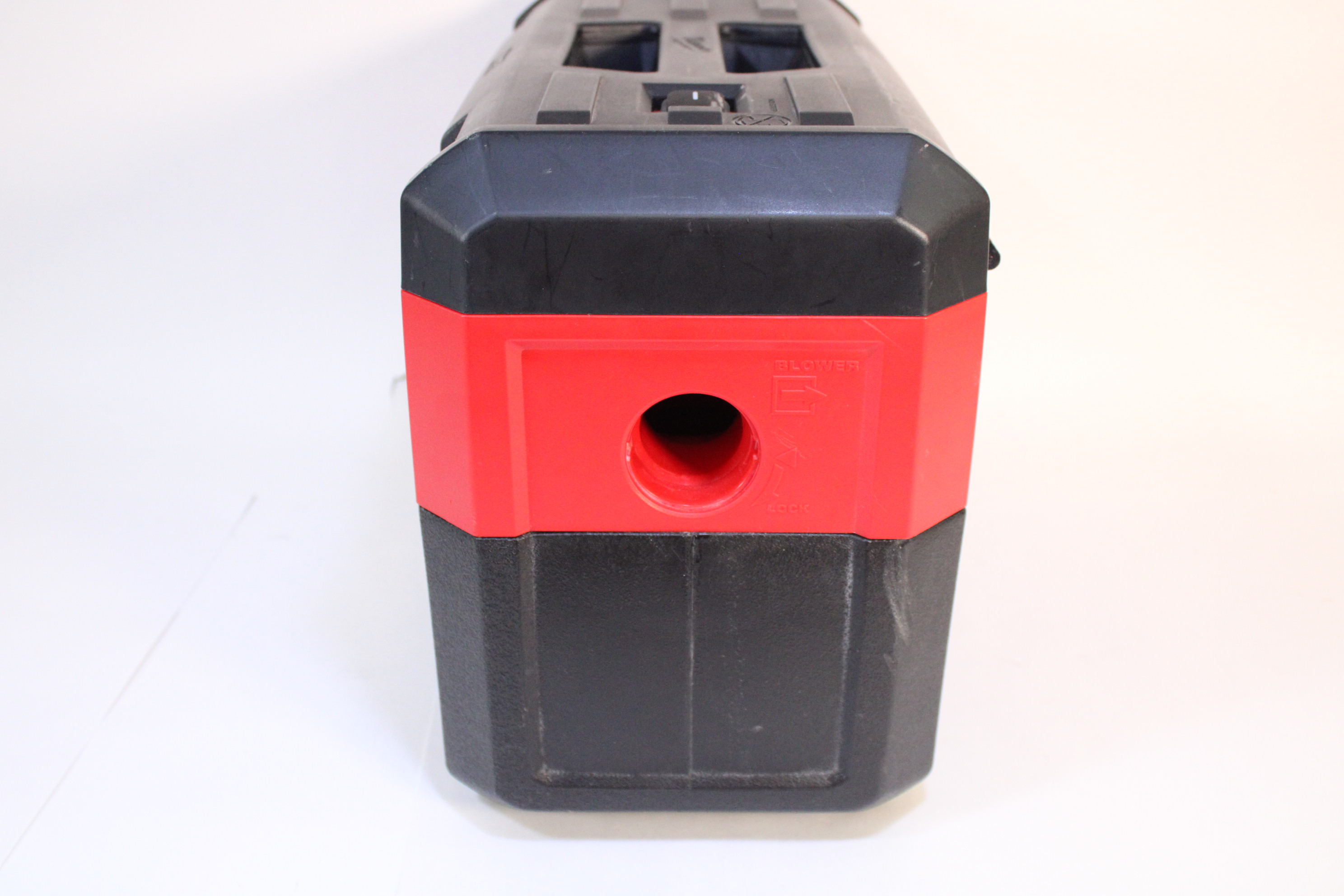 Milwaukee 088020 18V 2 Gal. LithiumIon Cordless Wet/Dry Vacuum Vacuum