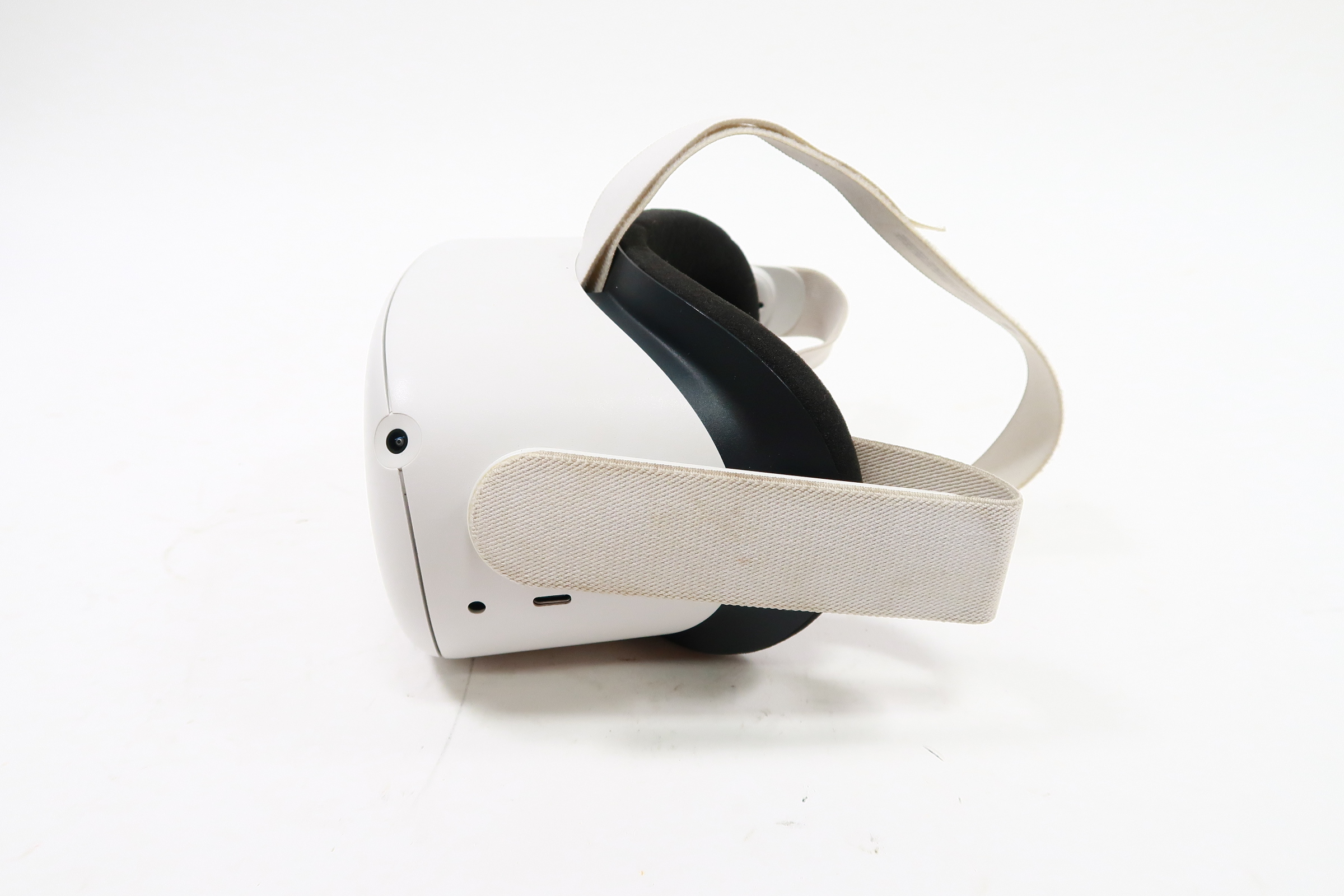 Oculus Quest 2 KW49CM 64GB All-In-One Virtual Reality VR Headset