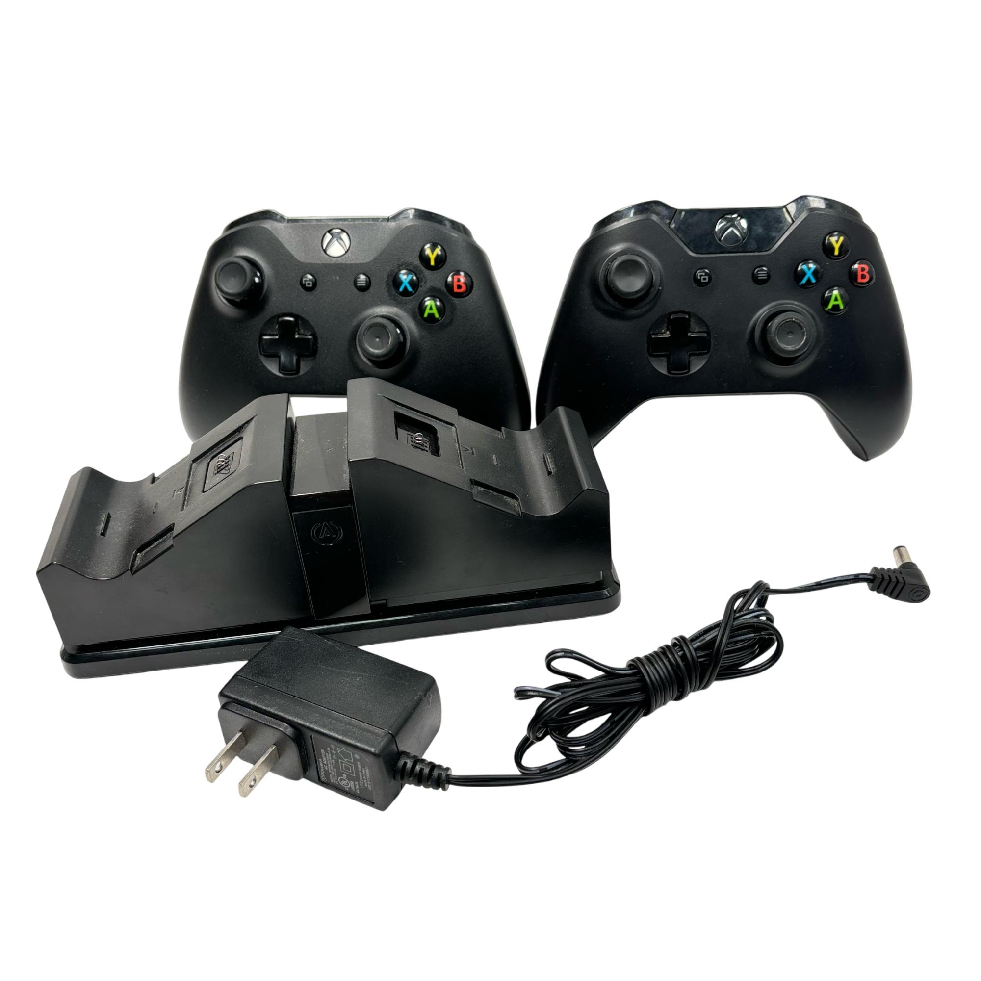 2 offers Wireless Xbox One Controllers