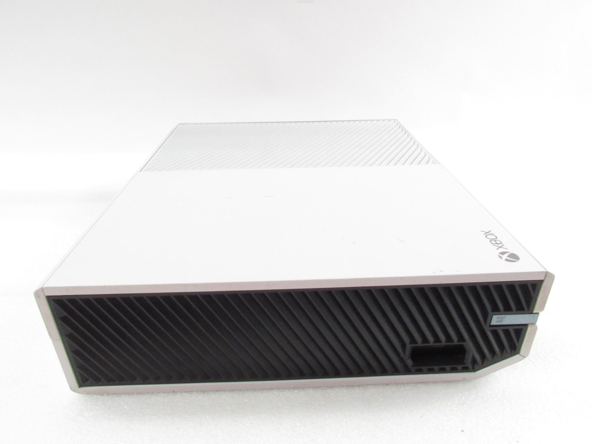 Microsoft Xbox One 1540 500GB Video Game Console 5608