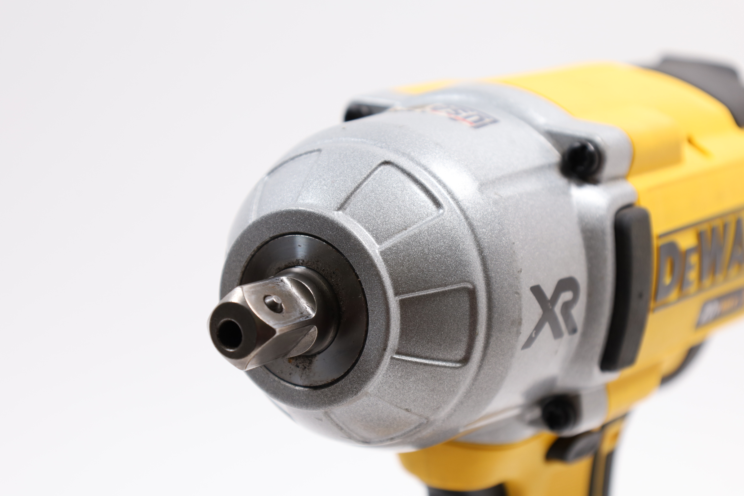 DeWalt DCF899 20V MAX XR Brushless 1/2