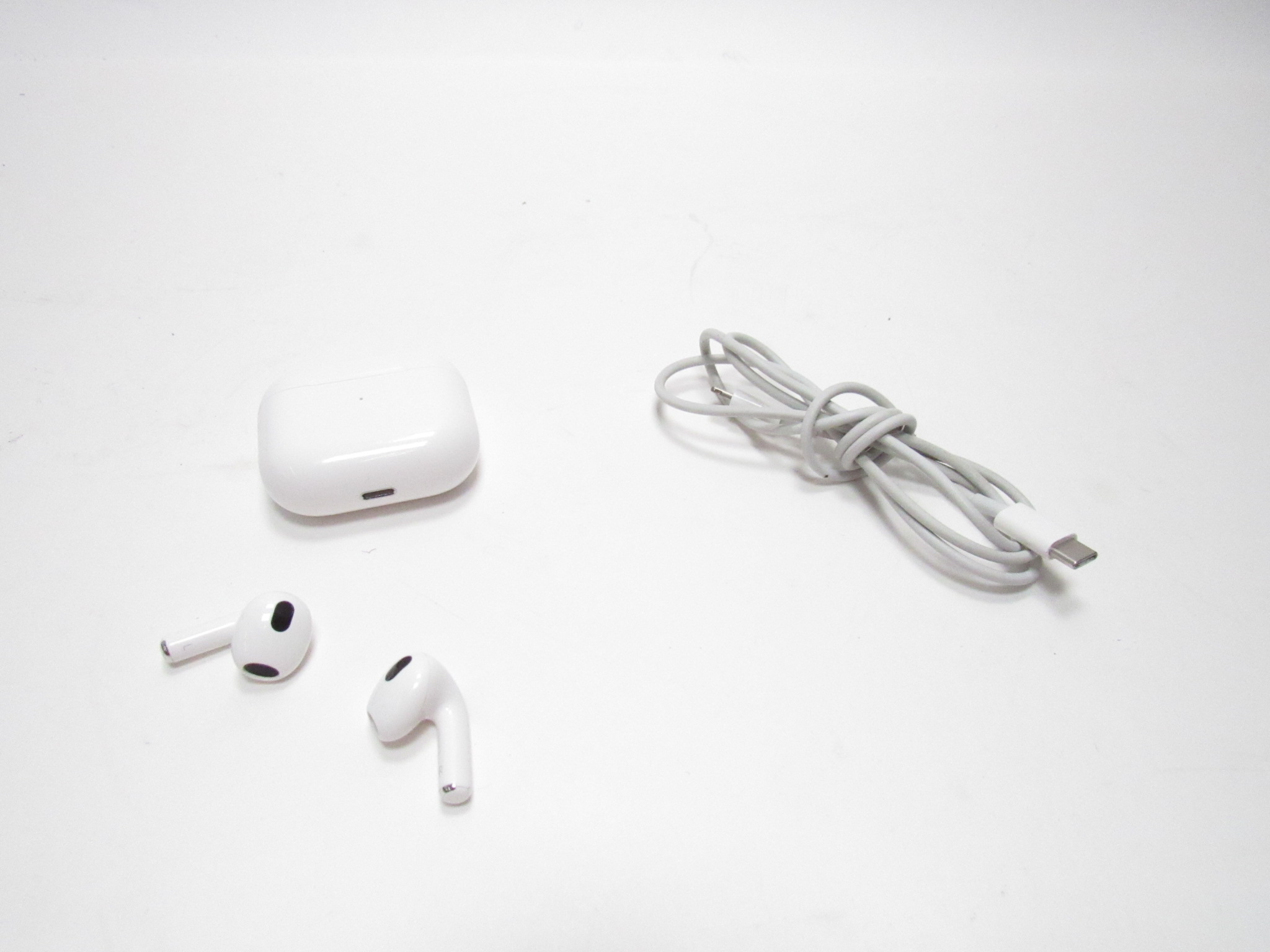 Apple A2897 AirPods 3rd Generation Wireless Earbuds White