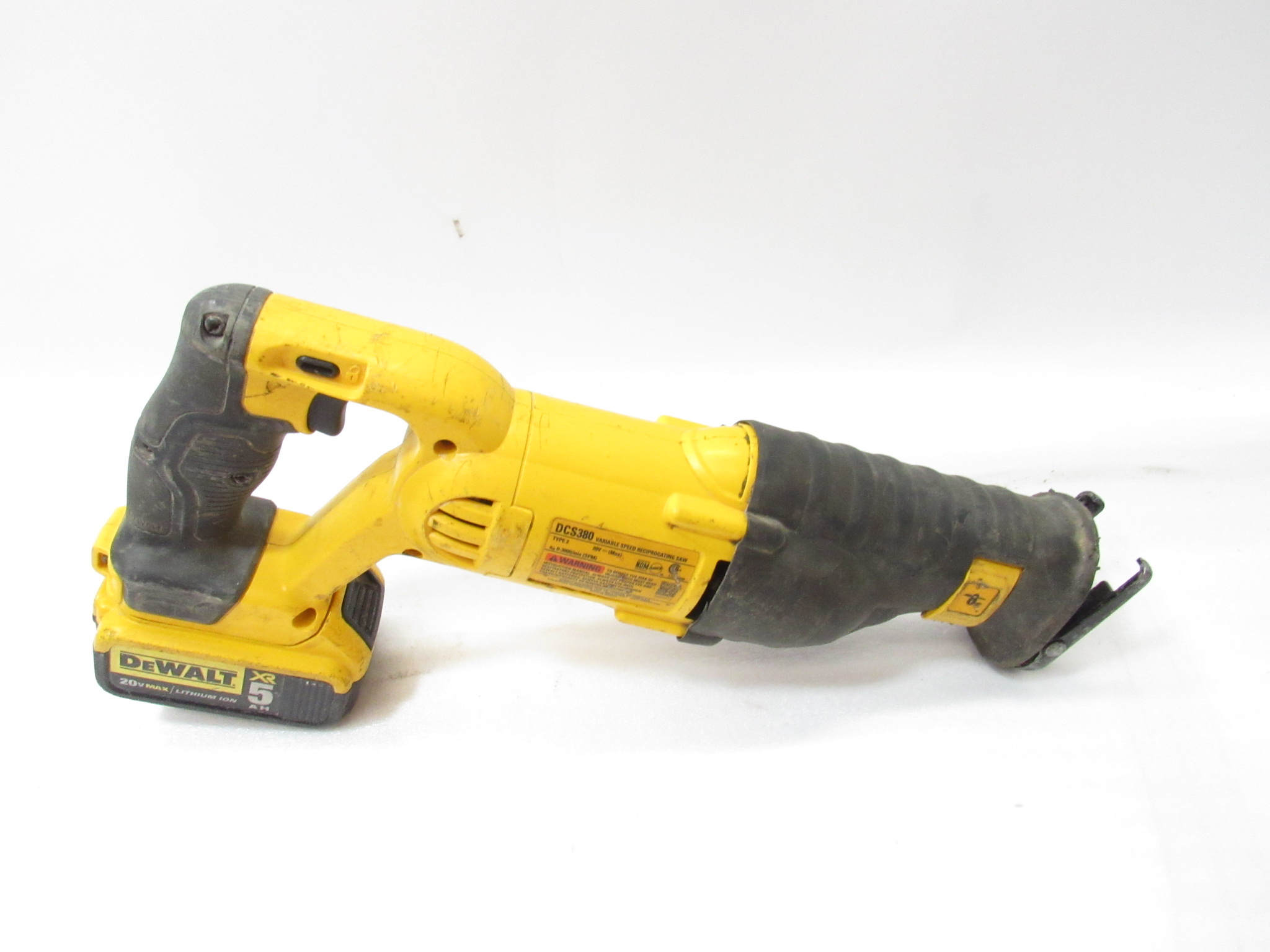 DEWALT DCS380 20-Volt MAX Lithium-Ion 0-3000 SPM Cordless Reciprocating Saw