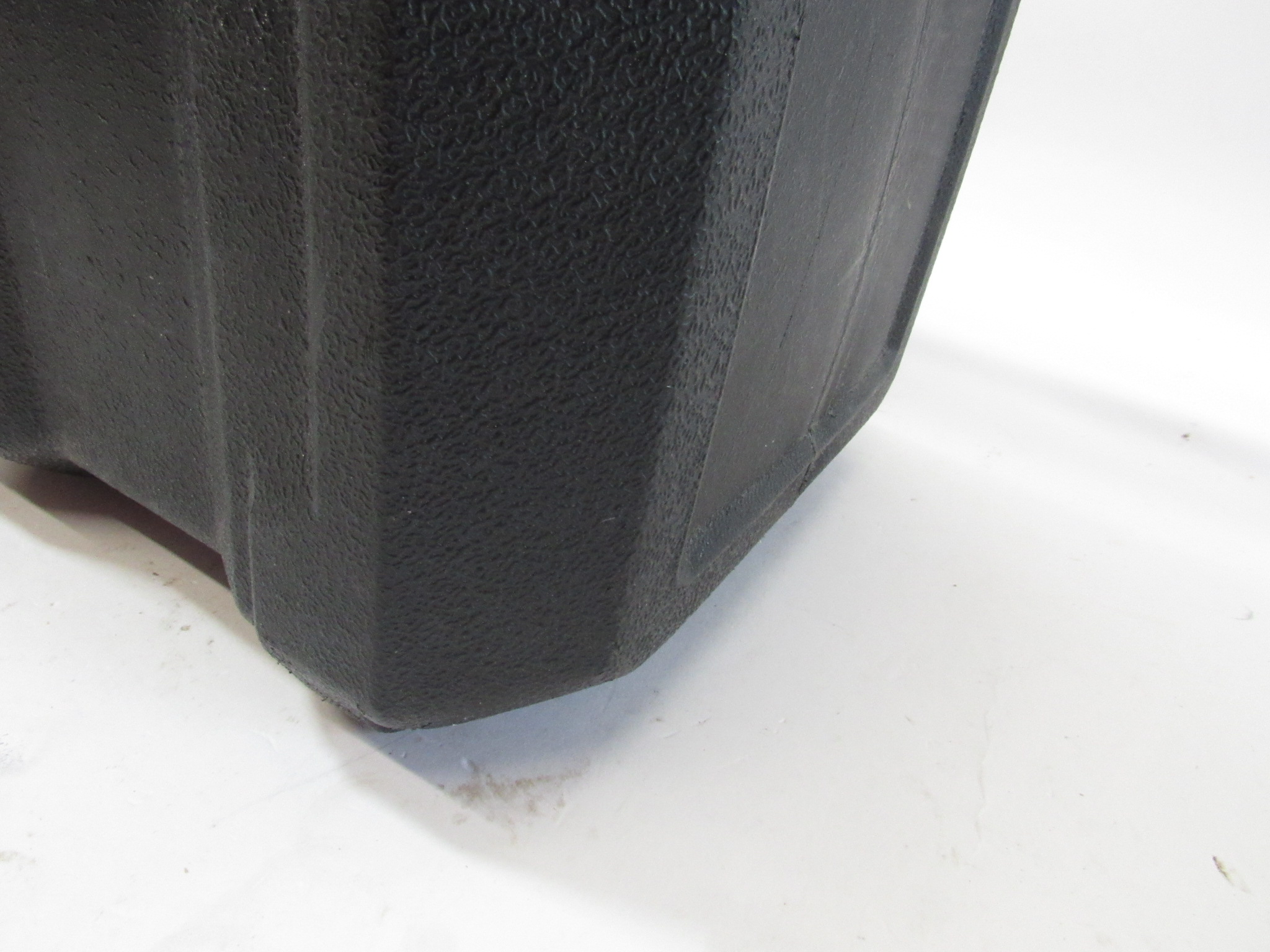 Milwaukee VC2 M18 2Gallon Wet/Dry Vacuum