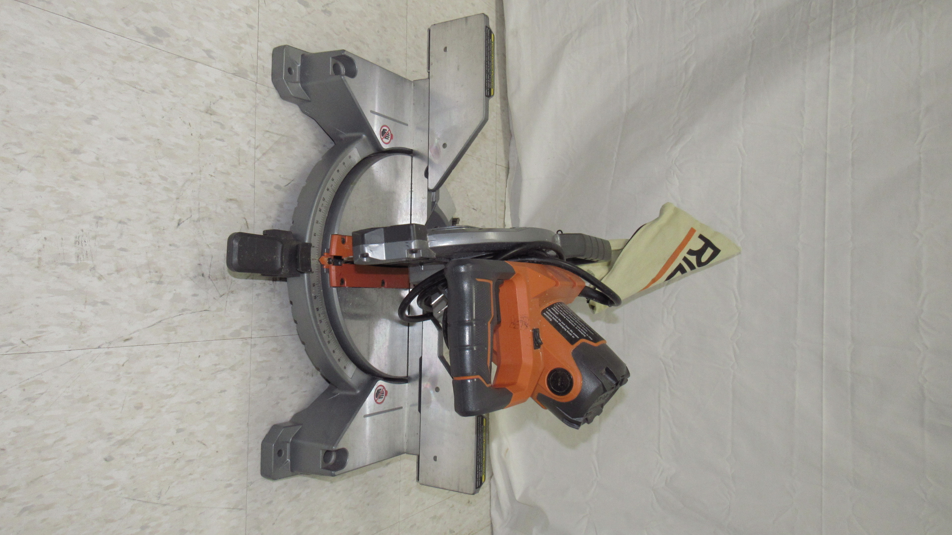 Ridgid 15 Amp 10" Dual Miter Saw R4113 / LED Cut Line Indicator In