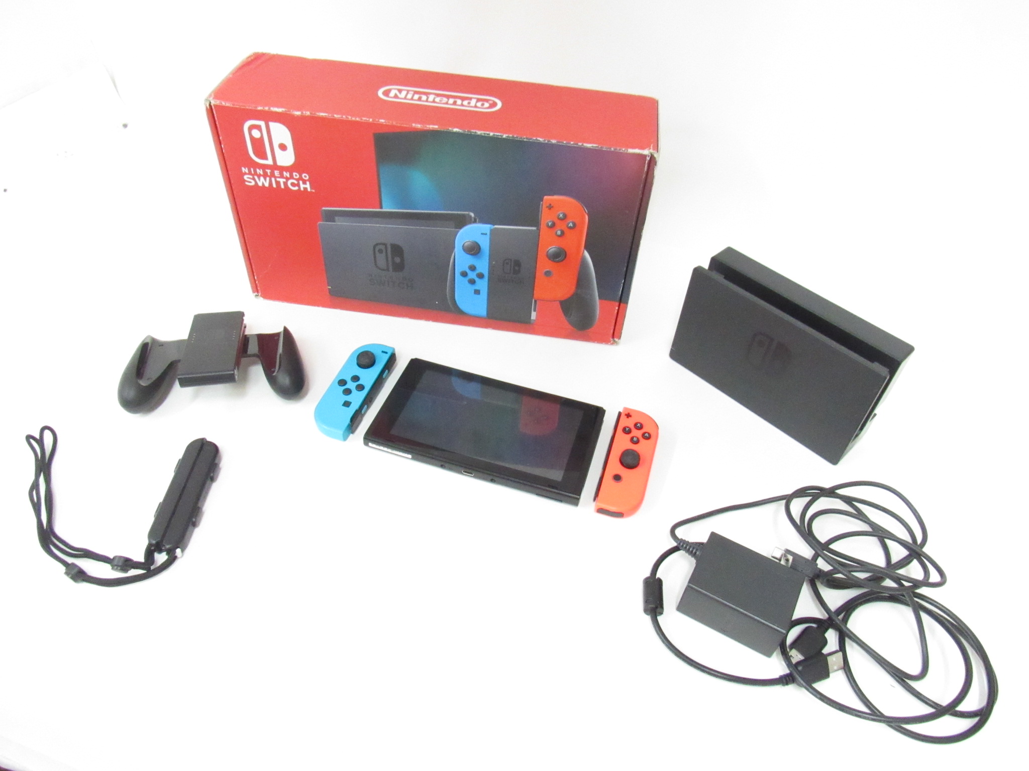 H*6様 Nintendo Switch Nintendo Switch HAC-001 Handheld 6.2-inch Touchscreen Video Game