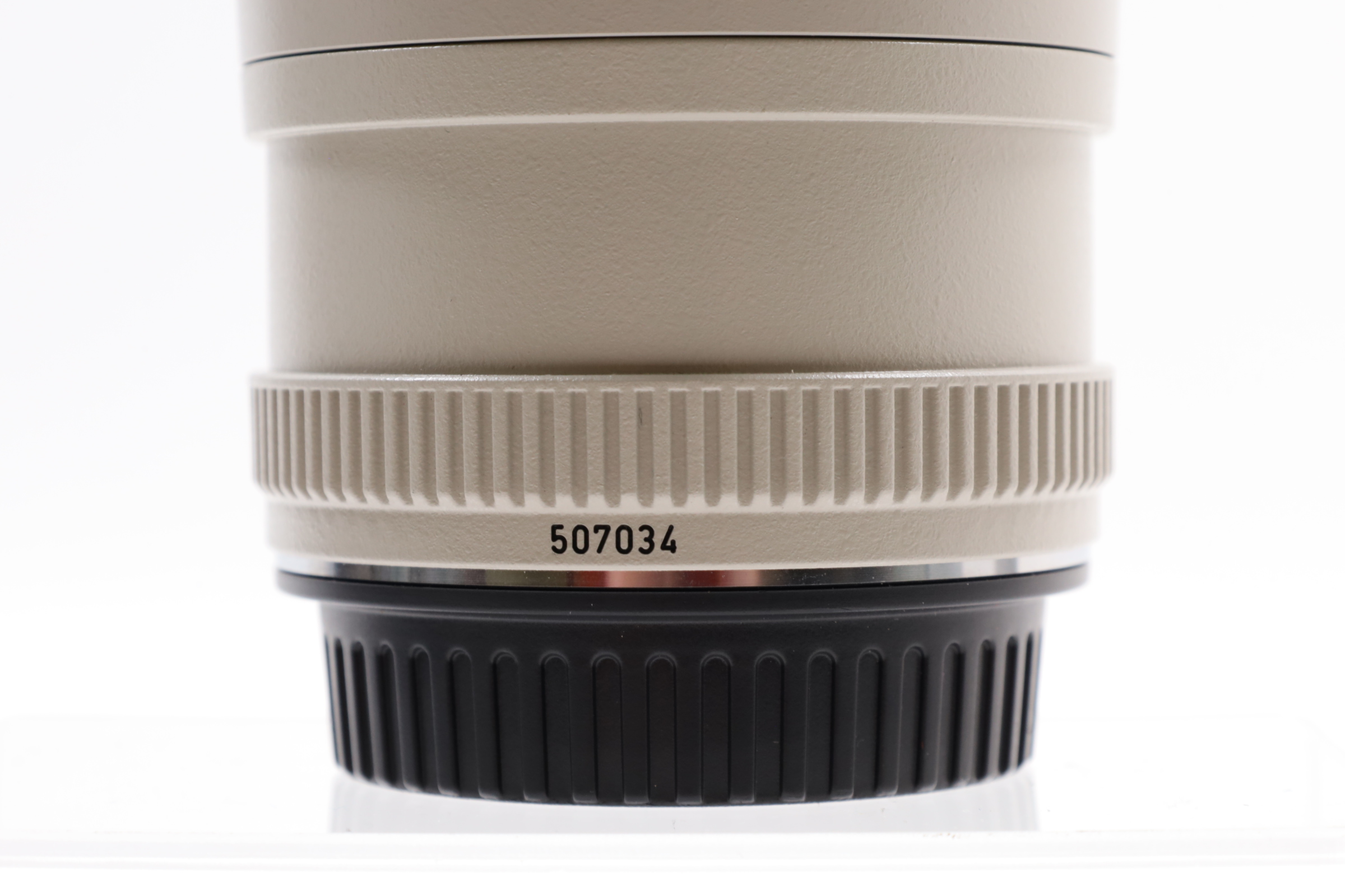 Canon Ultrasonic EF 70-200mm f/4L USM Telephoto Zoom Lens