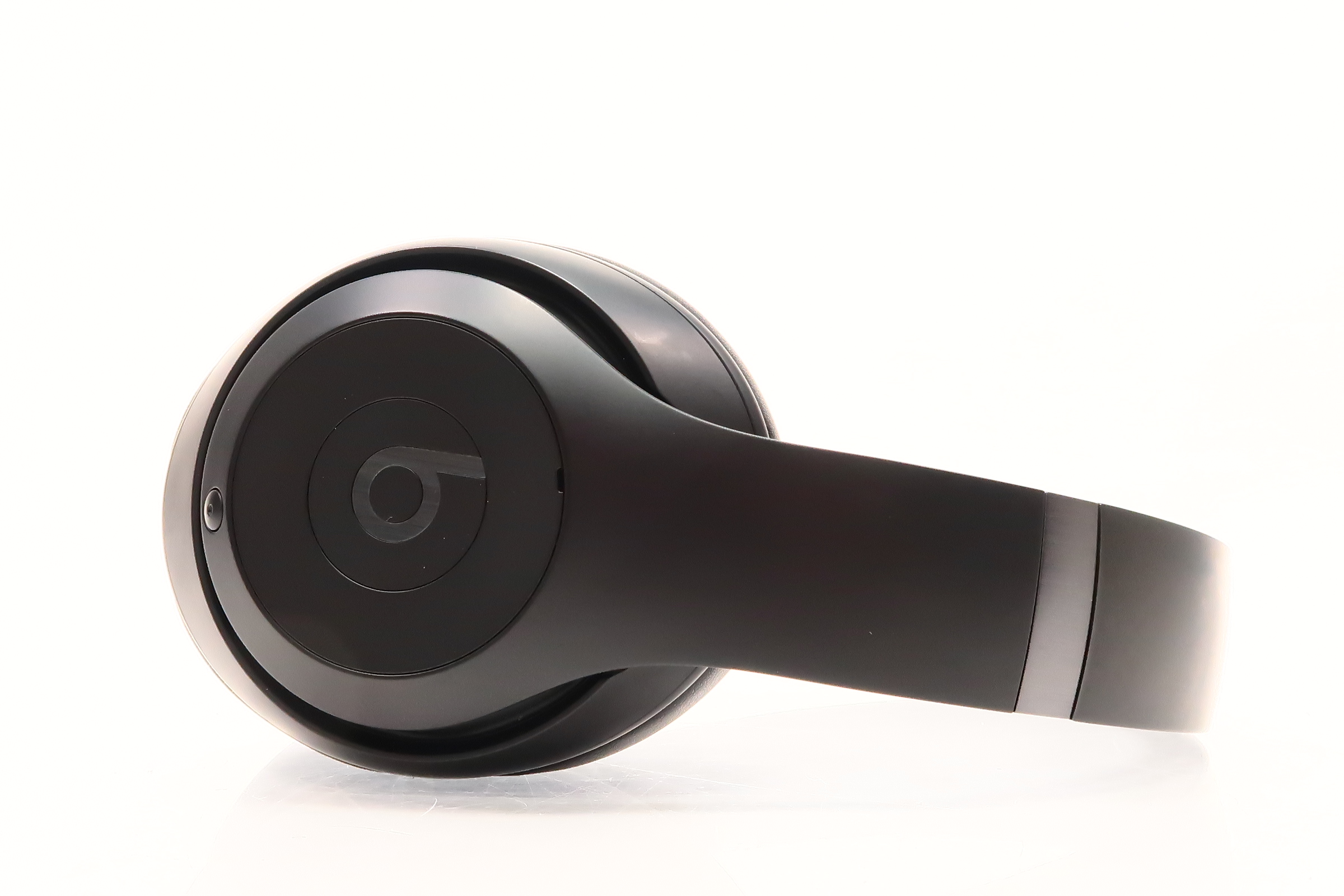 Beats by Dr. Dre Studio Pro ANC Wireless Headphones Beats by Dr. Dre Studio Pro ANC Wireless Headphones