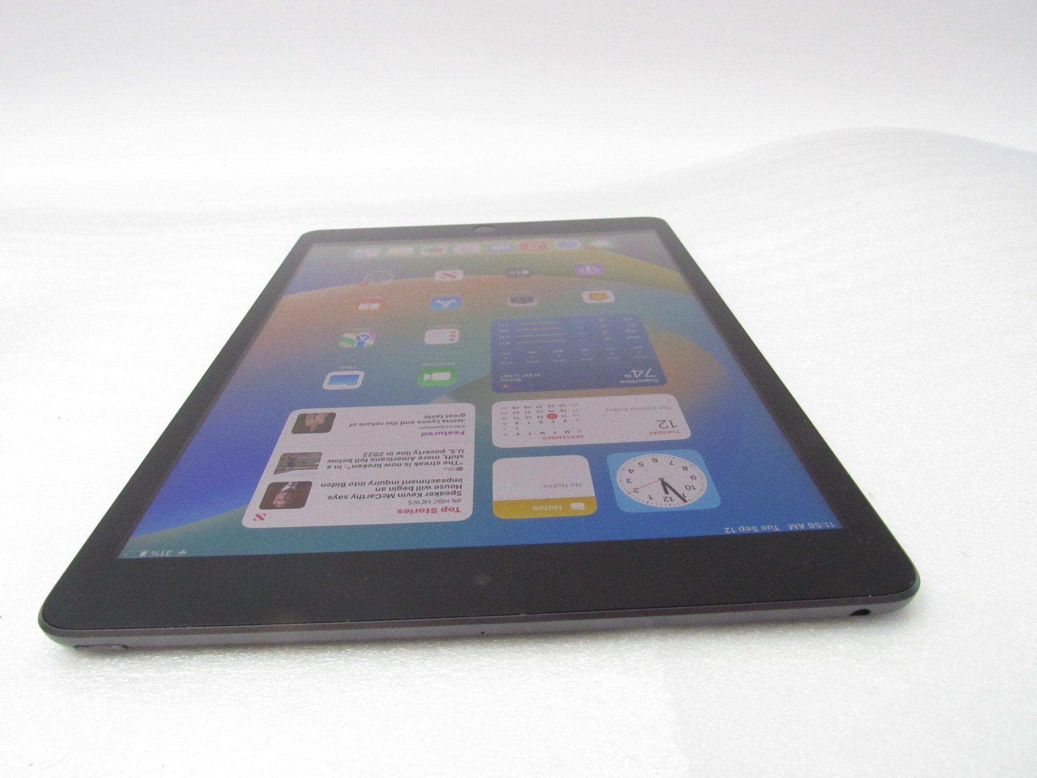 Apple iPad MK2K3LL/A A2602 10.2